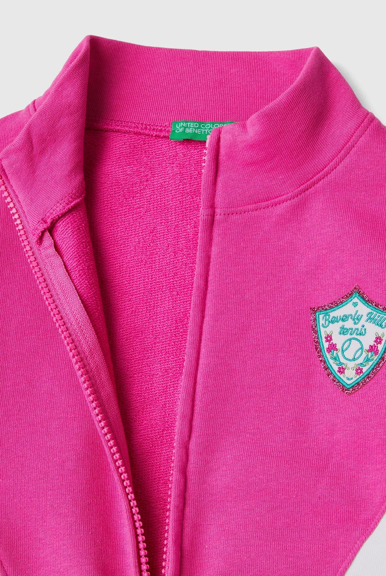 يونايتد كولورز اوف بينيتون سويت شيرت أطفالي بسحاب وشعار كم طويل