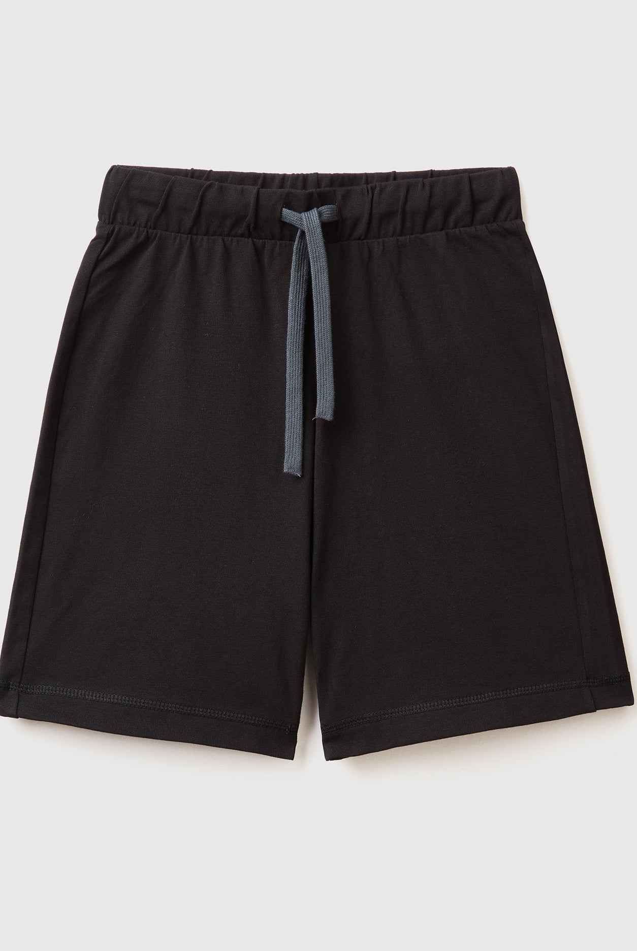 يونايتد كولورز اوف بينيتون شورت قطن 100% برباط أطفالي