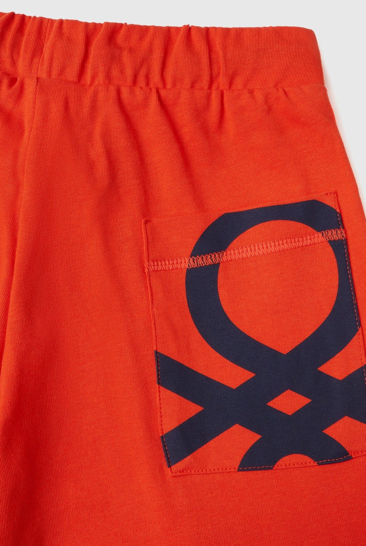 يونايتد كولورز اوف بينيتون شورت قطن 100% برباط أطفالي