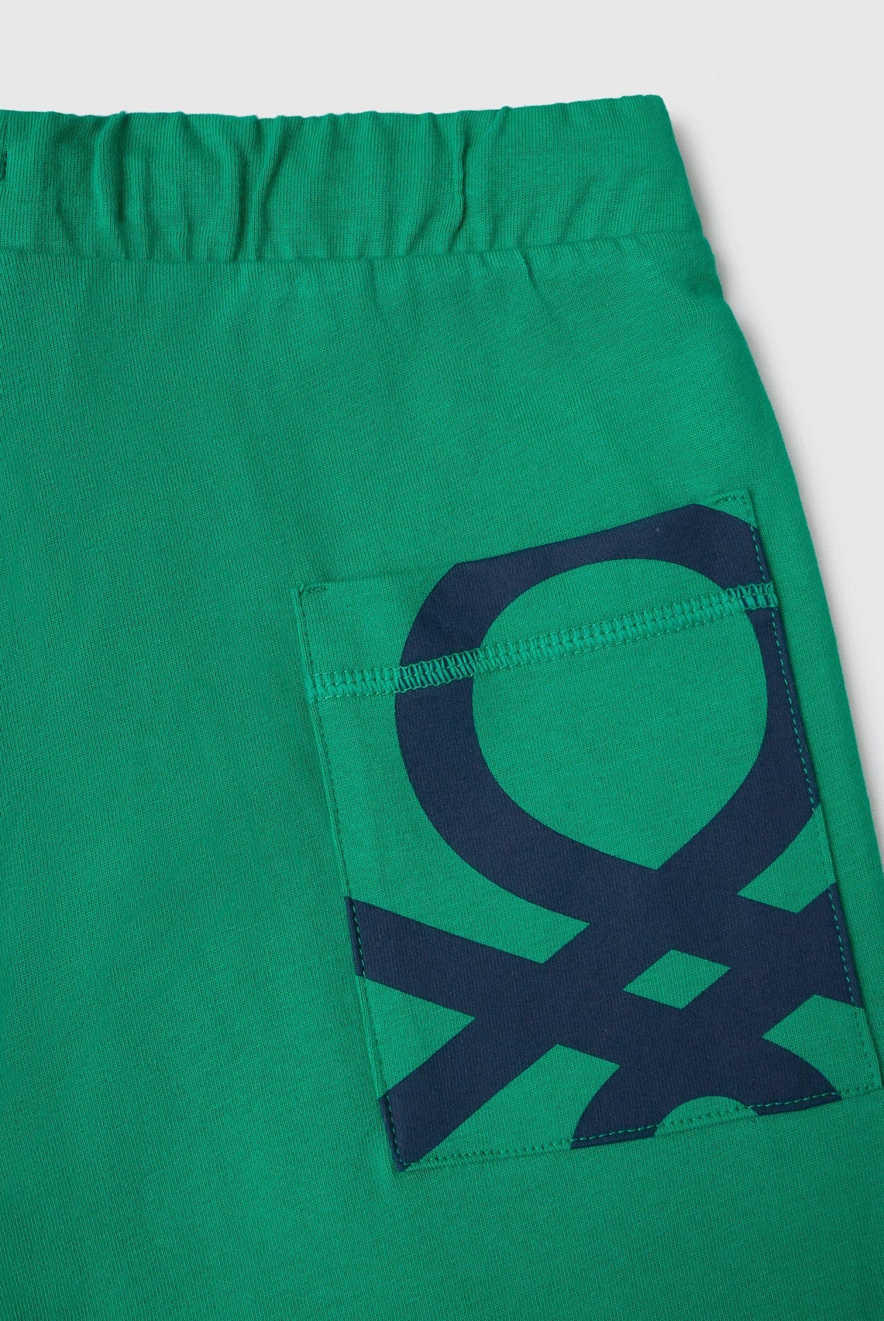 يونايتد كولورز اوف بينيتون شورت قطن 100% برباط أطفالي