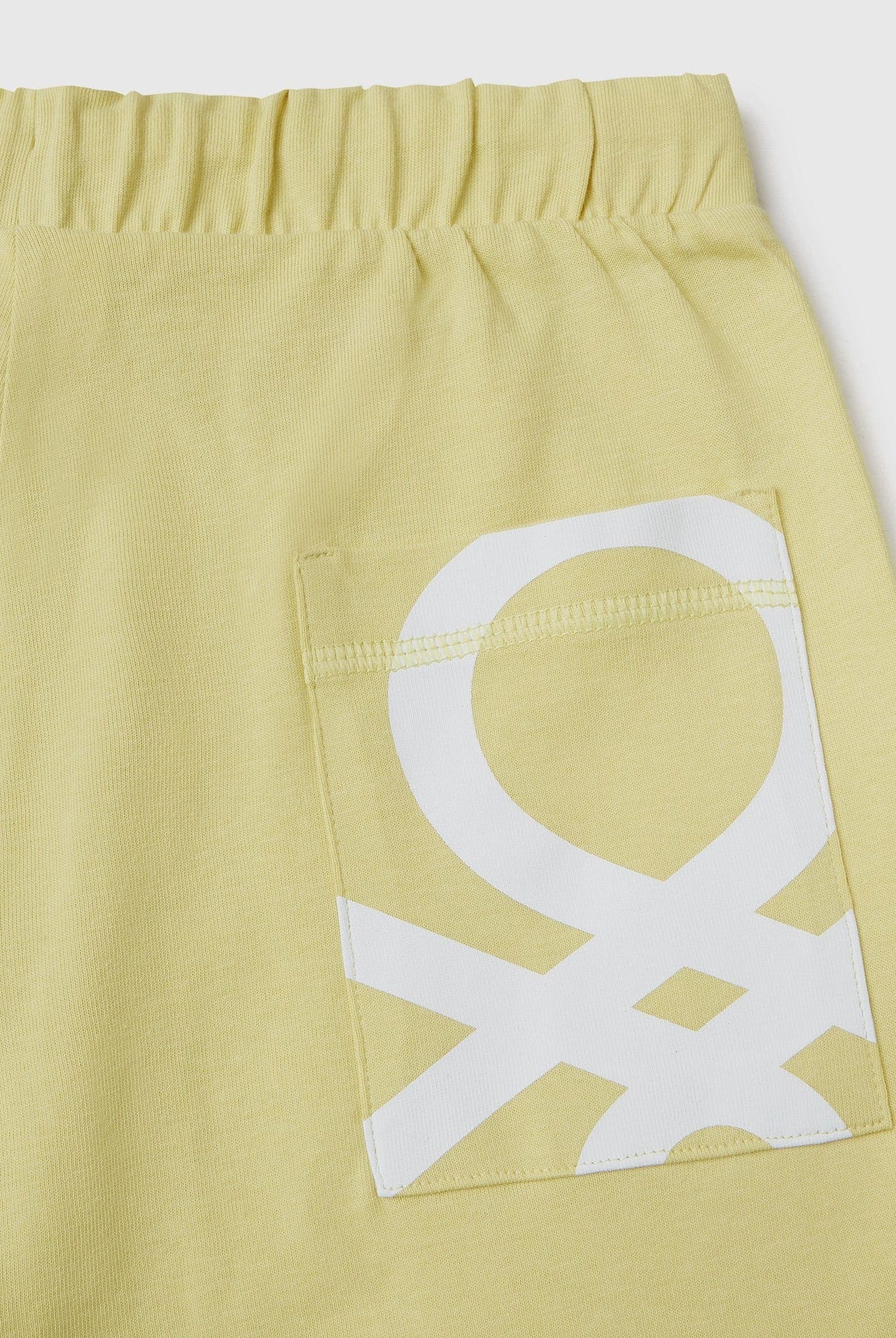 يونايتد كولورز اوف بينيتون شورت قطن 100% برباط أطفالي