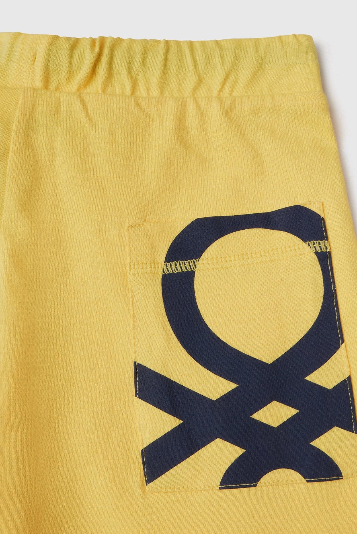 يونايتد كولورز اوف بينيتون شورت قطن 100% برباط أطفالي