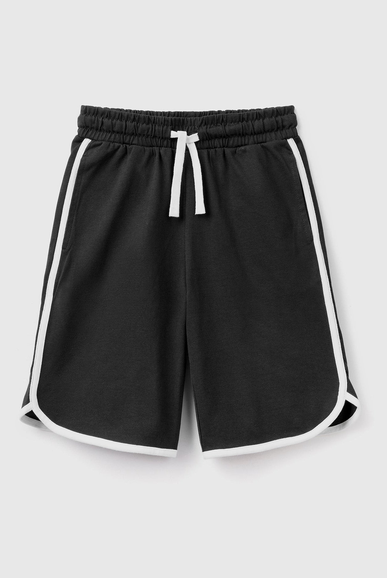 يونايتد كولورز اوف بينيتون شورت كرة السلة مع رباط أطفالي