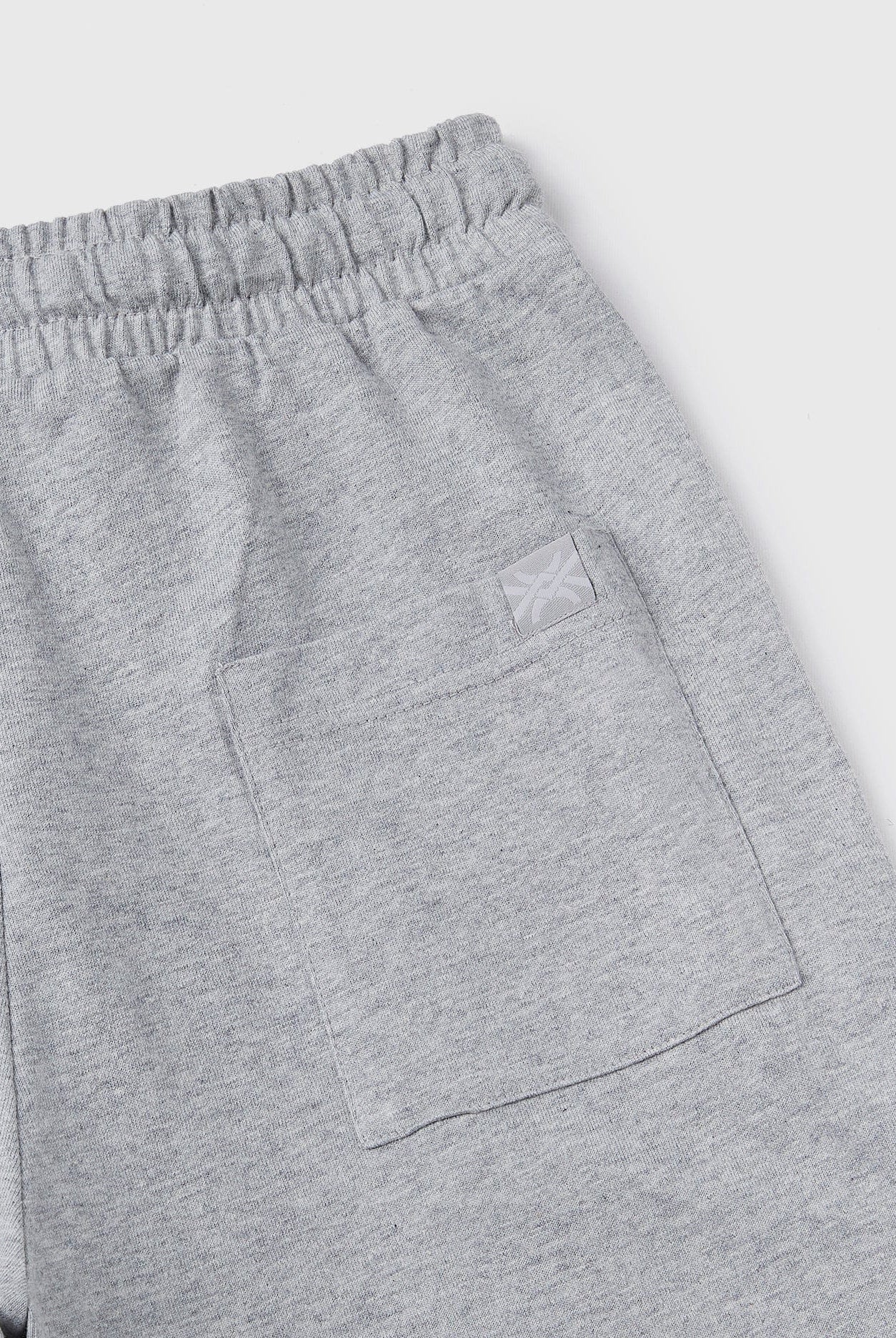 يونايتد كولورز اوف بينيتون شورت كرة السلة مع رباط أطفالي