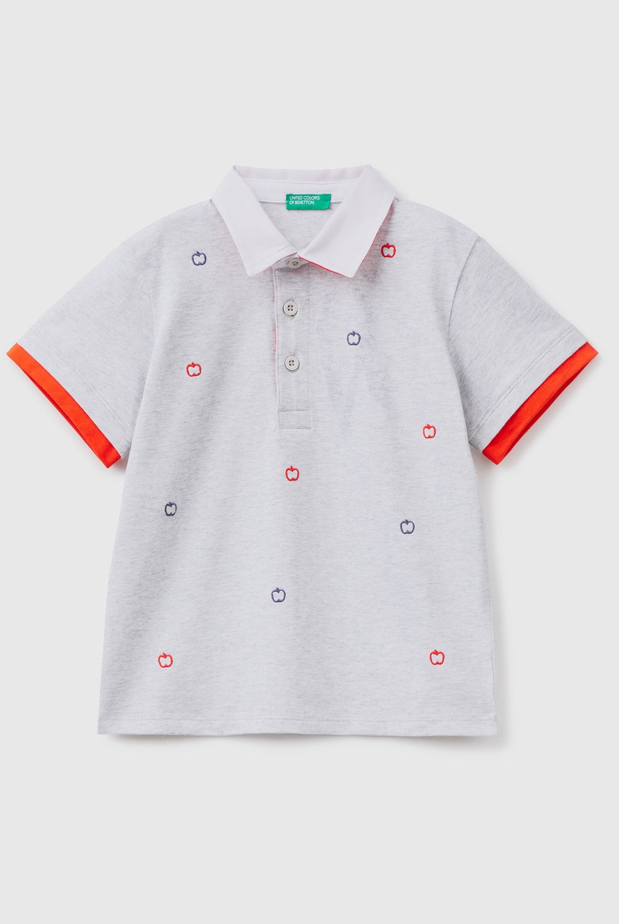 يونايتد كولورز اوف بينيتون قميص بولو ولادي بأكمام قصيرة وطباعه تفاح
