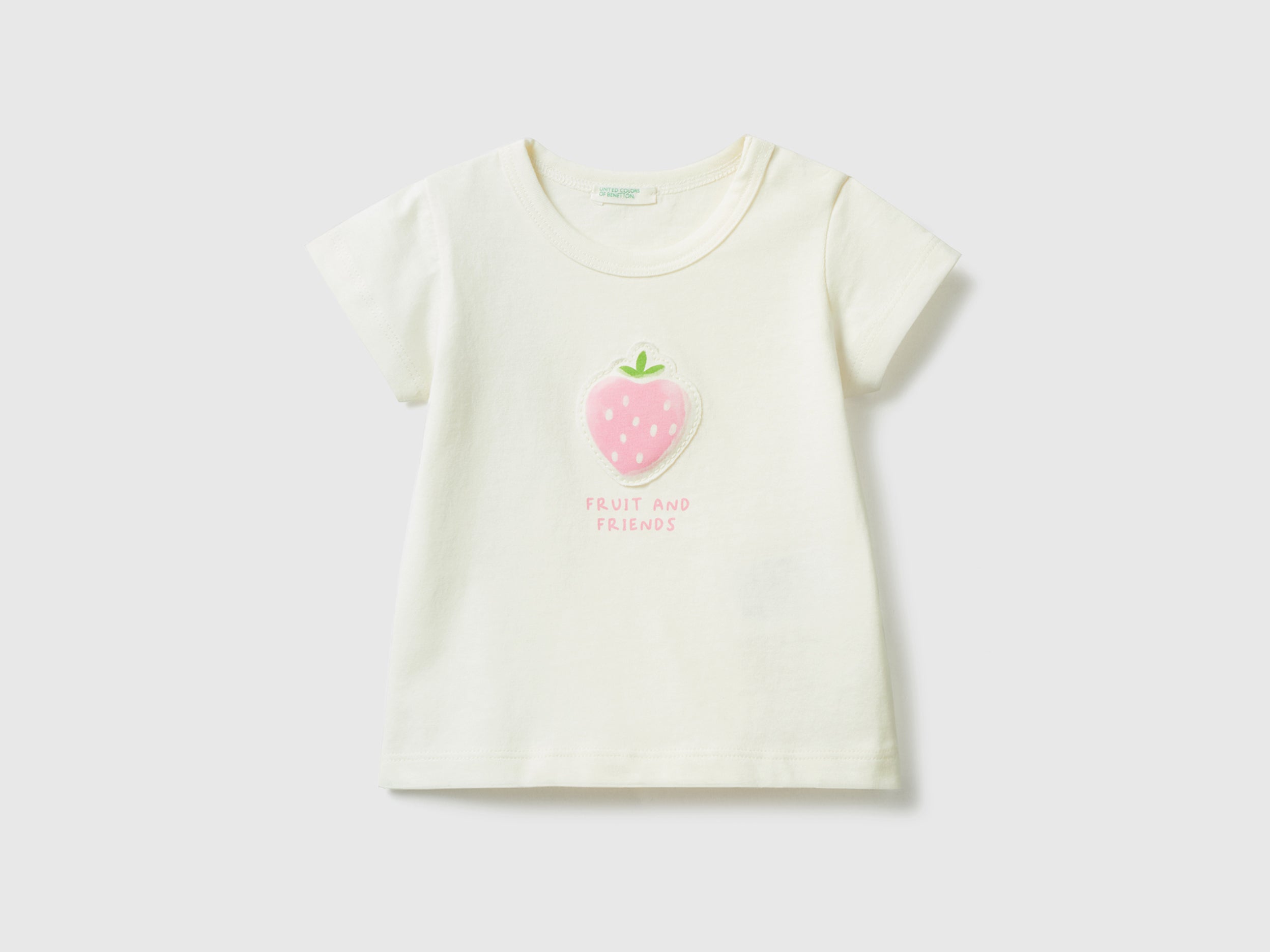 يونايتد كولورز اوف بينيتون تيشيرت برقعة وطباعة أمامية كم قصير رضع أطفال