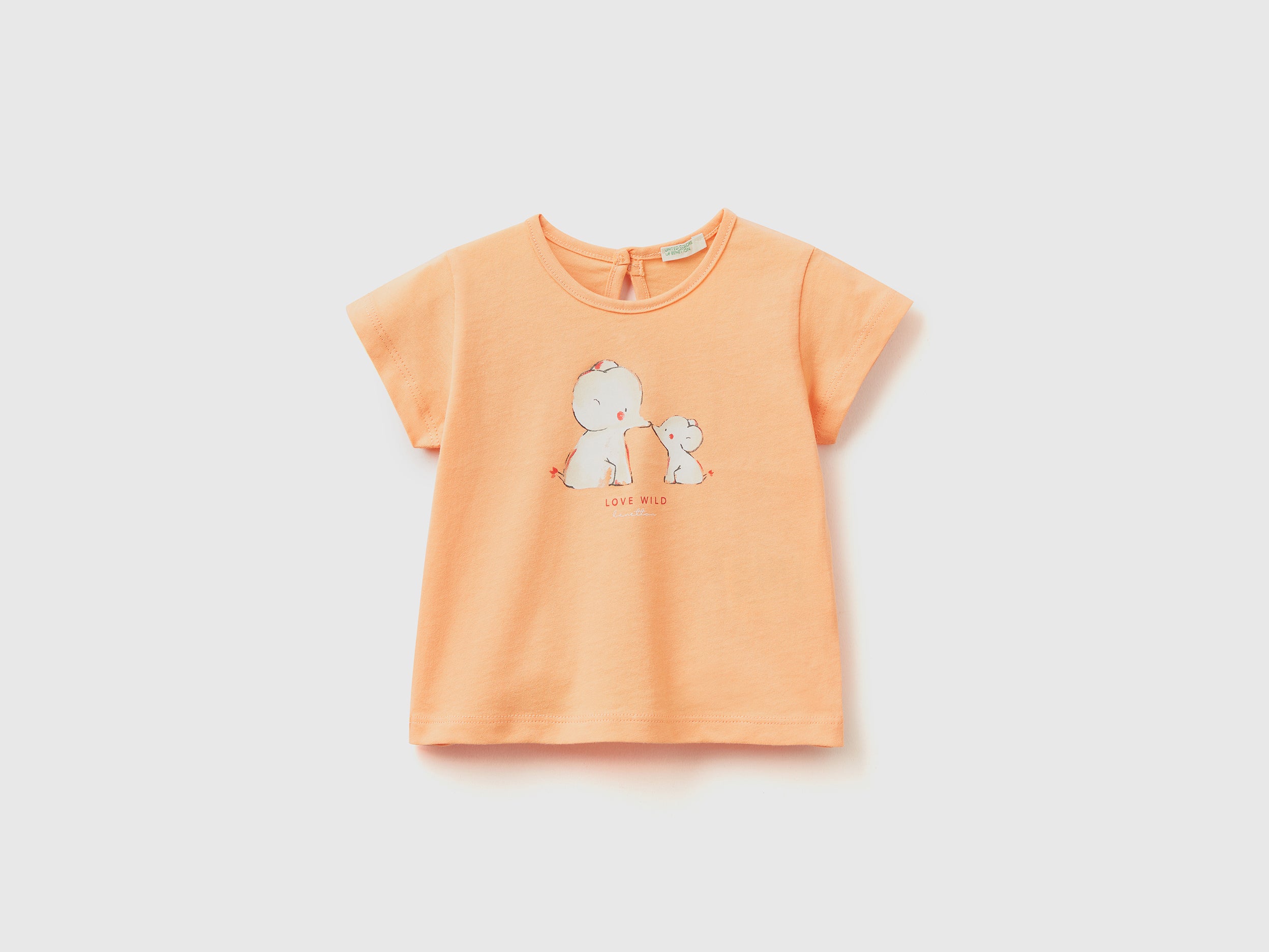 يونايتد كولورز اوف بينيتون تي شيرت من القطن العضوي بطباعة رضع أطفال