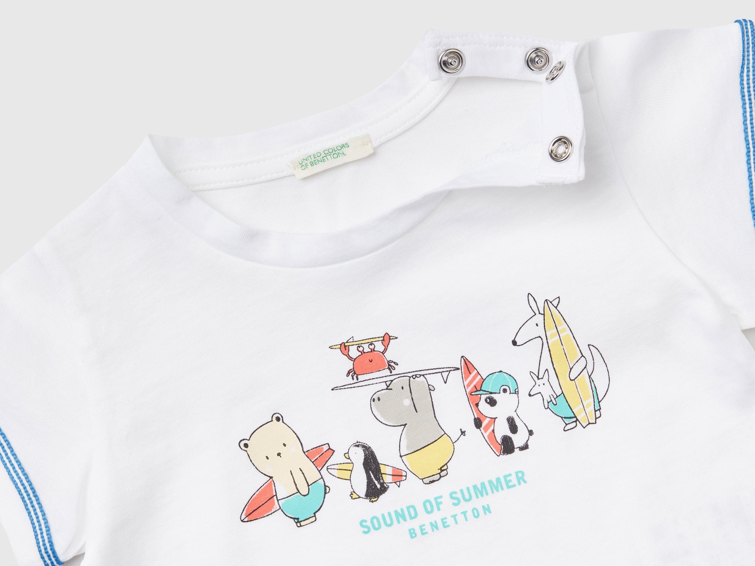 يونايتد كولورز اوف بينيتون تي شيرت بطبعة أمامية نص كم رضع أطفال