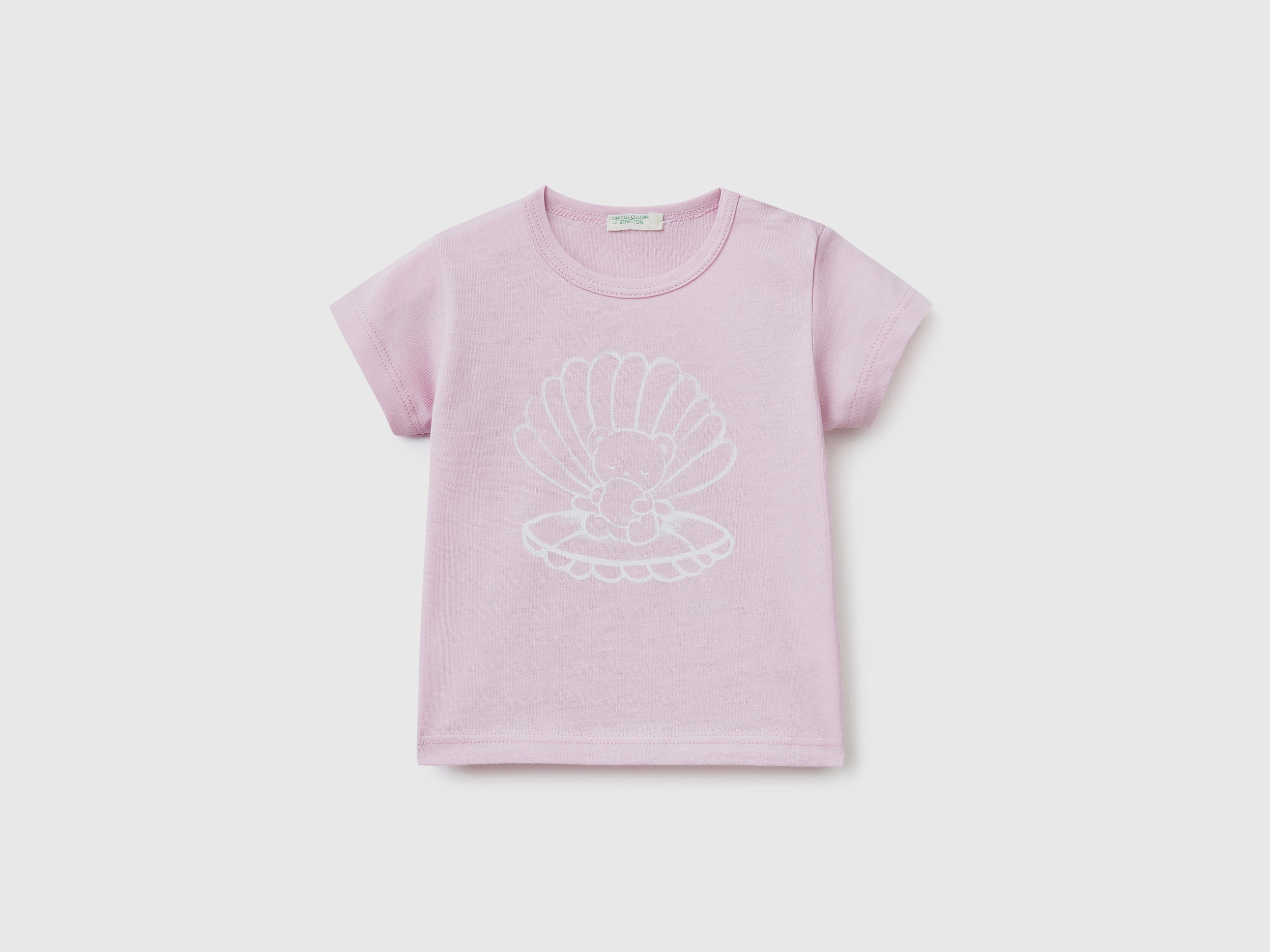 يونايتد كولورز اوف بينيتون تي شيرت قطن أطفال بطبعة سيارة