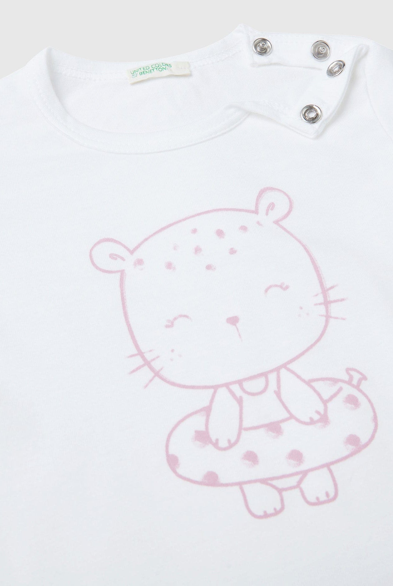 يونايتد كولورز اوف بينيتون تي شيرت قطن أطفال بطبعة سيارة