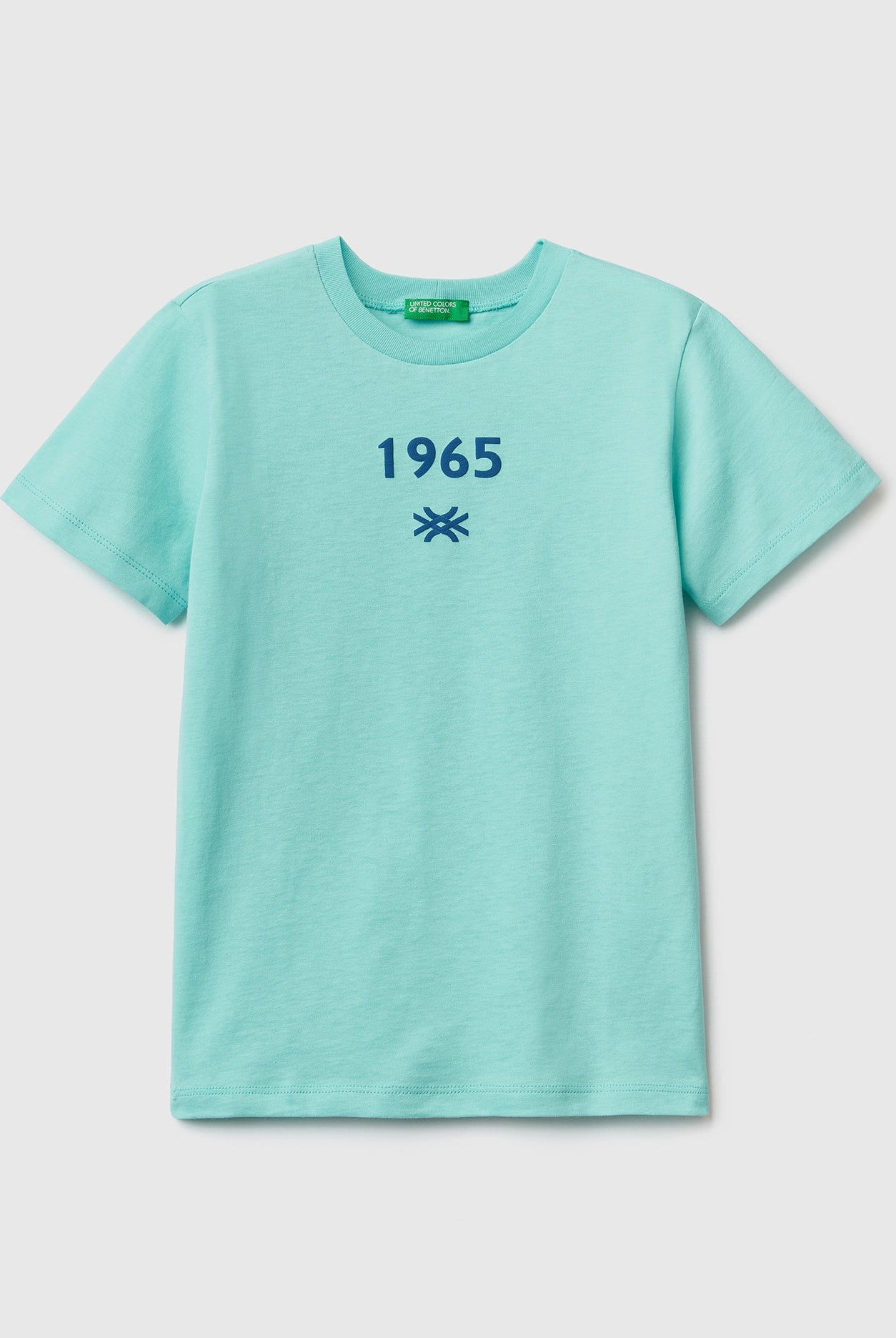 يونايتد كولورز اوف بينيتون تي شيرت بشعار من القطن العضوي بنسبة 100% نص كم أطفالي