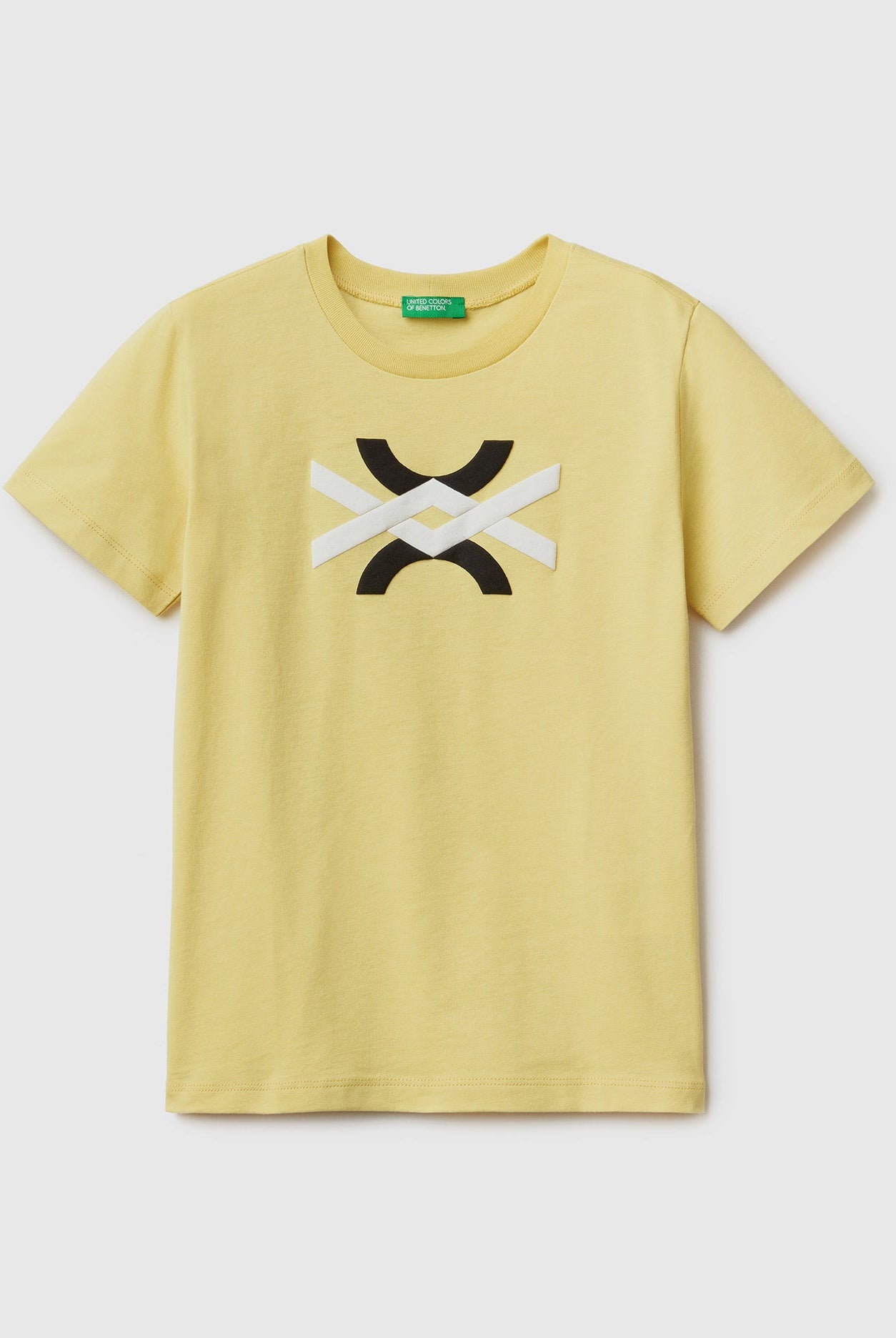 يونايتد كولورز اوف بينيتون تي شيرت بشعار من القطن العضوي بنسبة 100% نص كم أطفالي