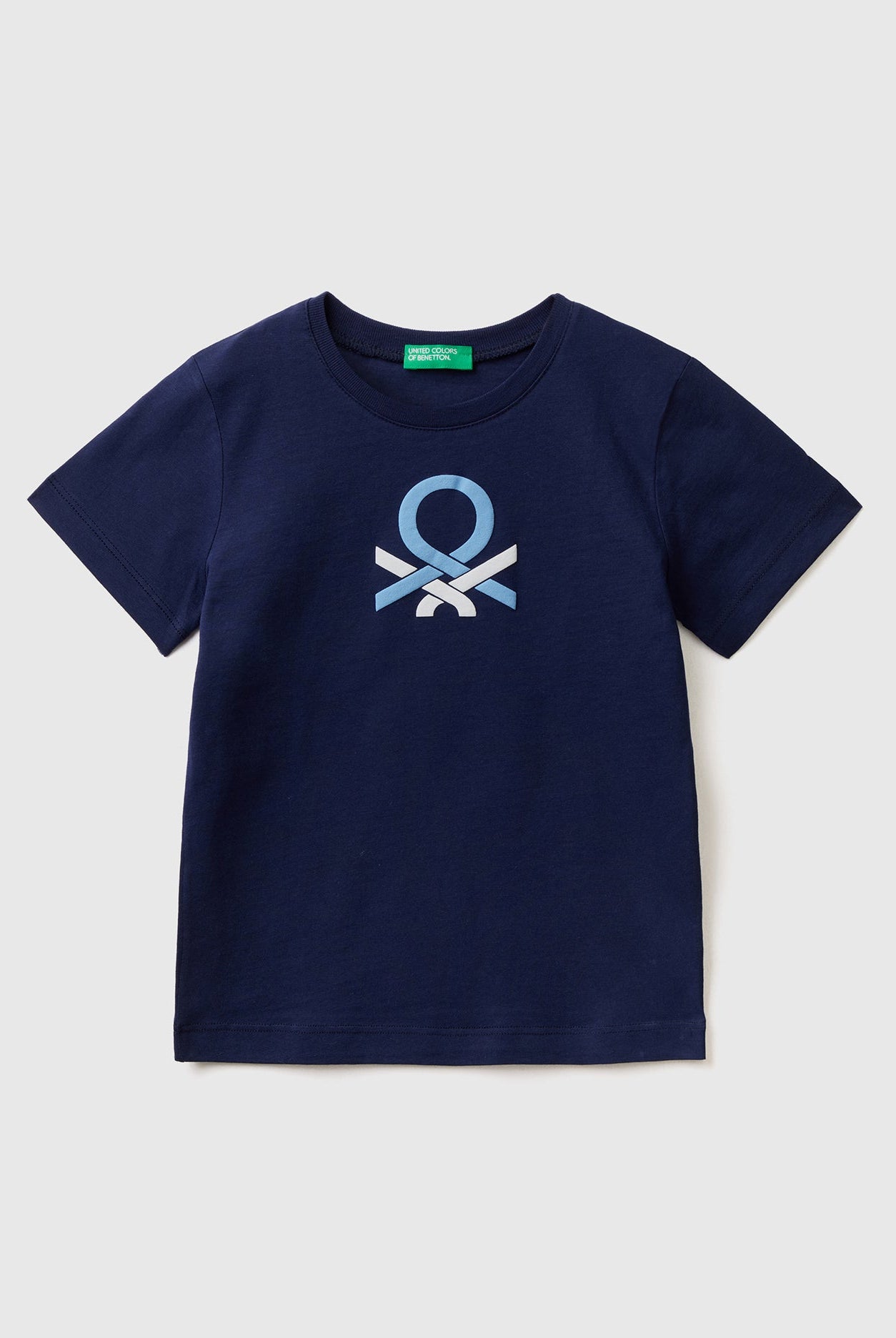 يونايتد كولورز اوف بينيتون تي شيرت بشعار من القطن العضوي بنسبة 100% بشعار أطفالي
