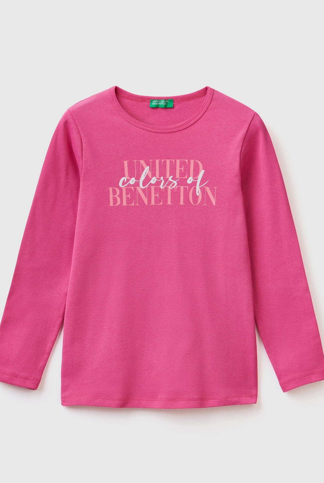 يونايتد كولورز اوف بينيتون تيشيرت اطفالي بأكمام طويلة وطباعة براقة