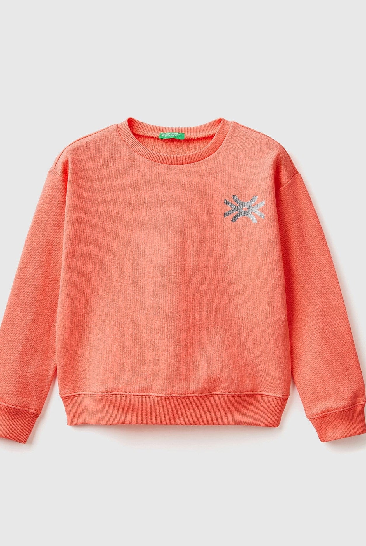 يونايتد كولورز اوف بينيتون سويت شيرت قطن بنسبة 100% مع شعار بناتي