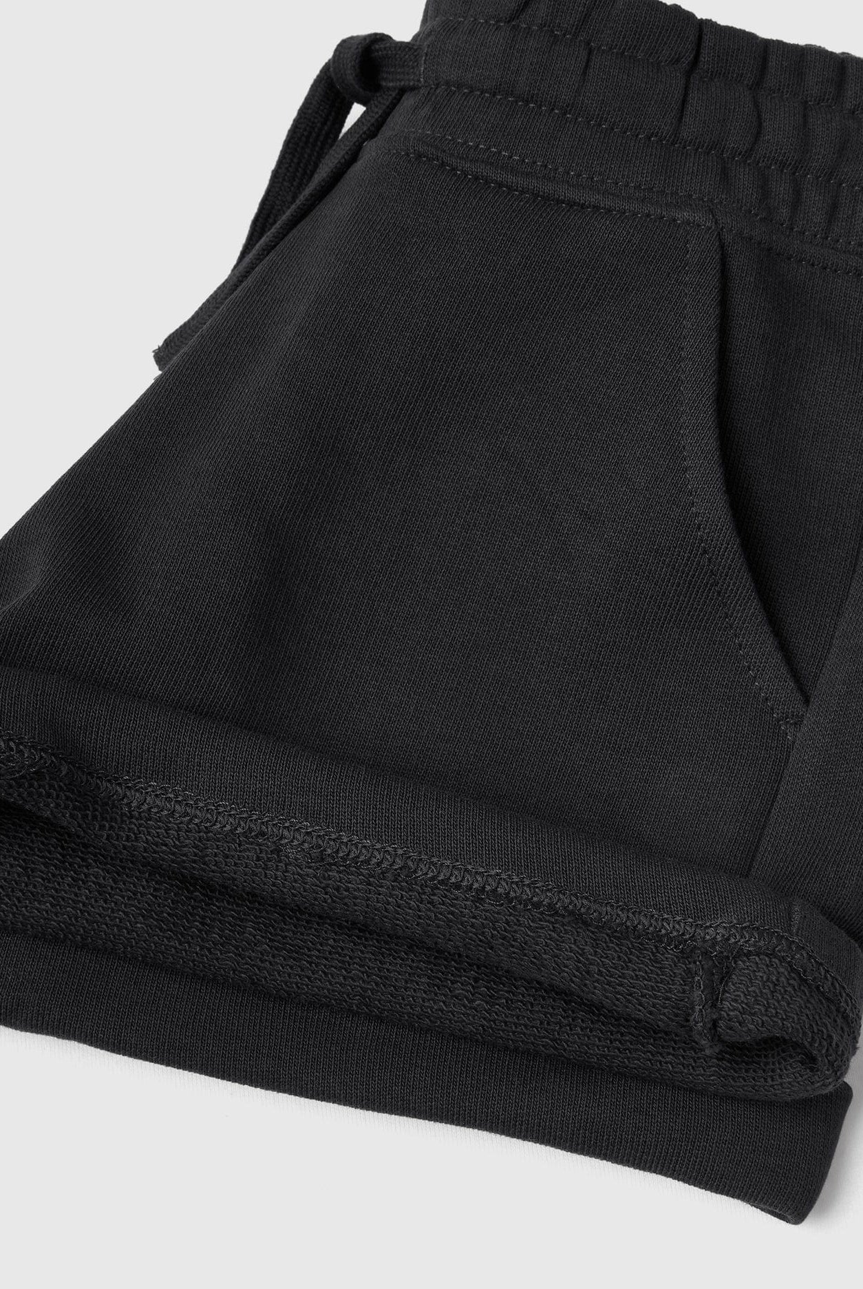 يونايتد كولورز اوف بينيتون شورت بناتي مصنوع من القطن بنسبة 100%