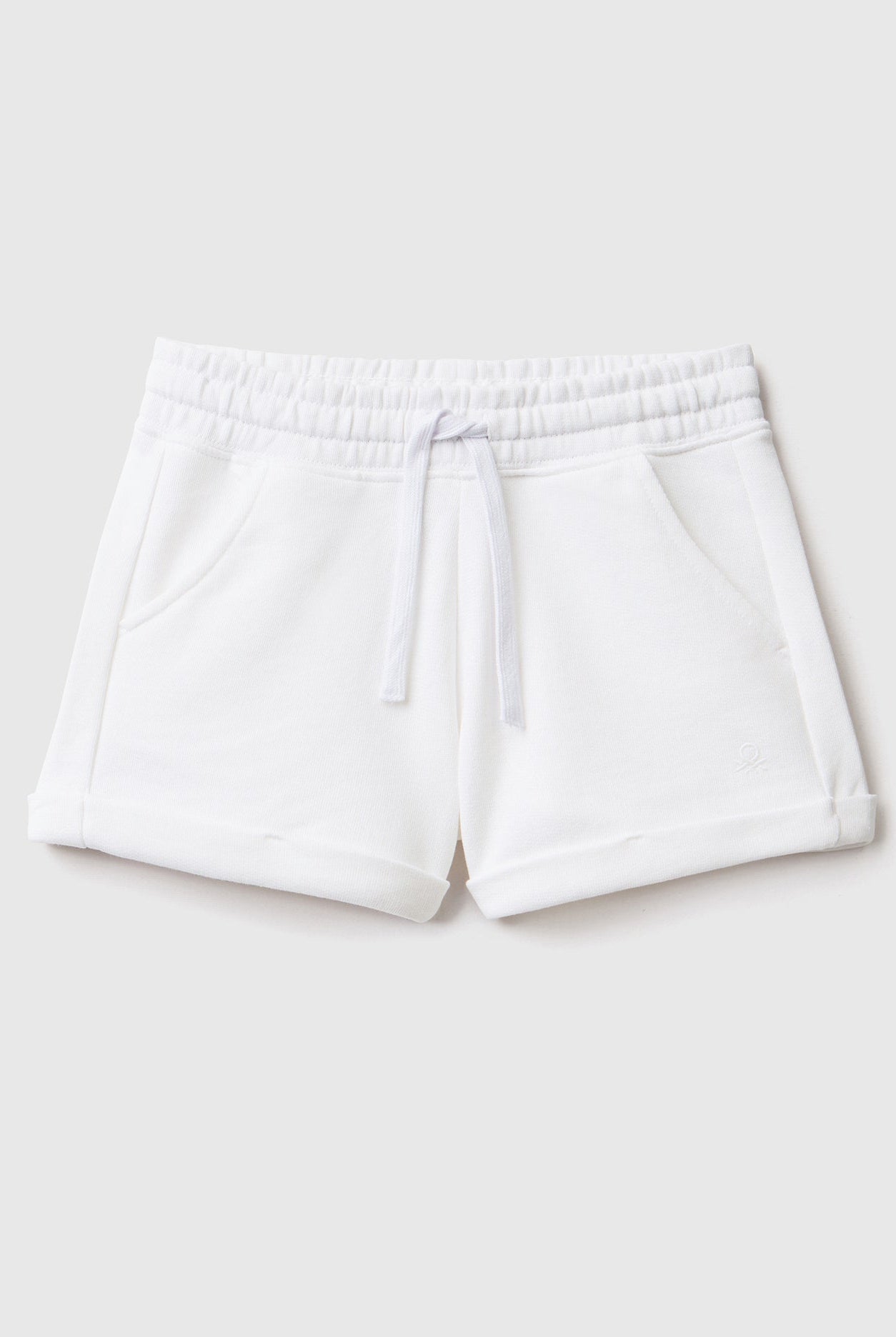 يونايتد كولورز اوف بينيتون شورت بناتي مصنوع من القطن بنسبة 100%