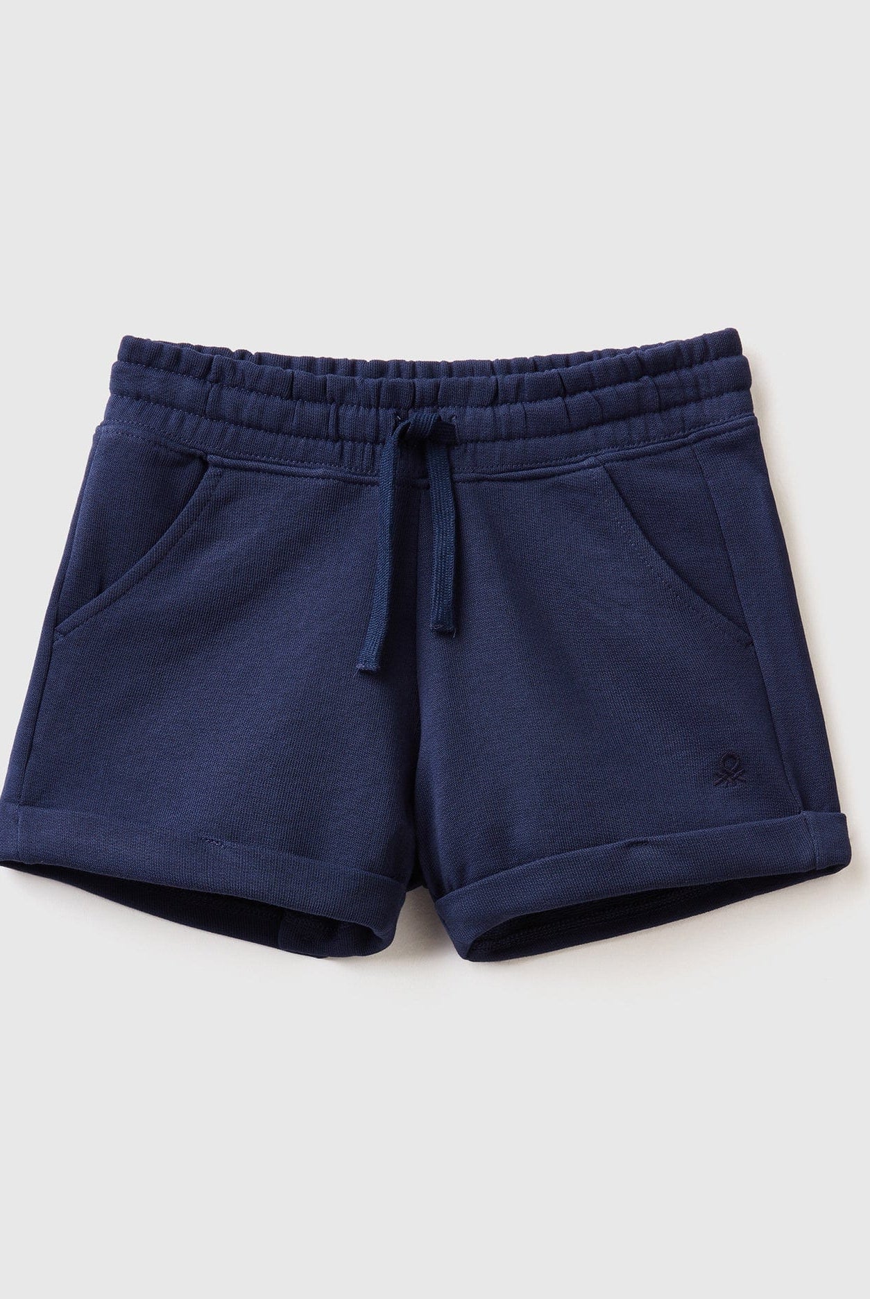 يونايتد كولورز اوف بينيتون شورت بناتي مصنوع من القطن بنسبة 100%