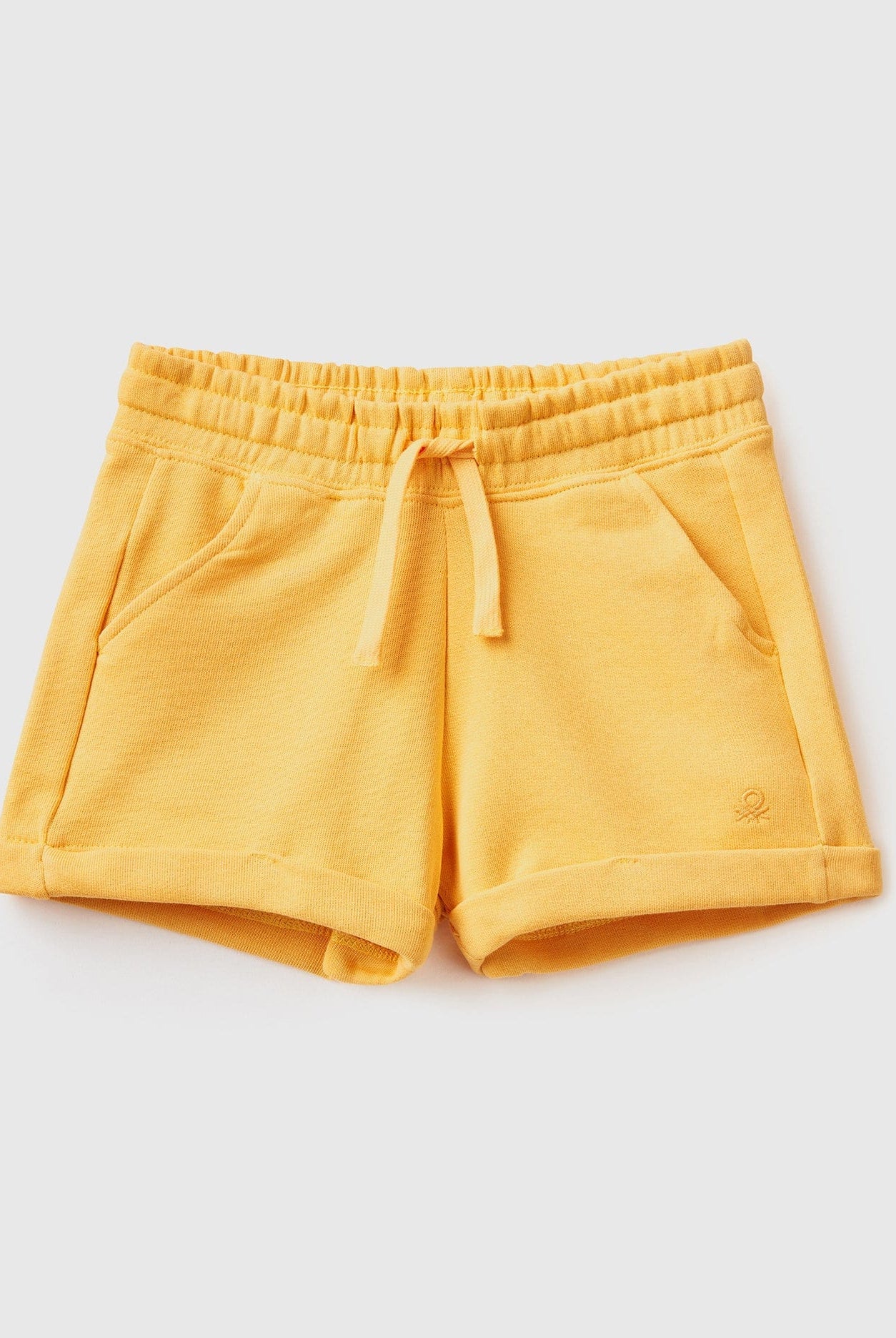 يونايتد كولورز اوف بينيتون شورت بناتي مصنوع من القطن بنسبة 100%