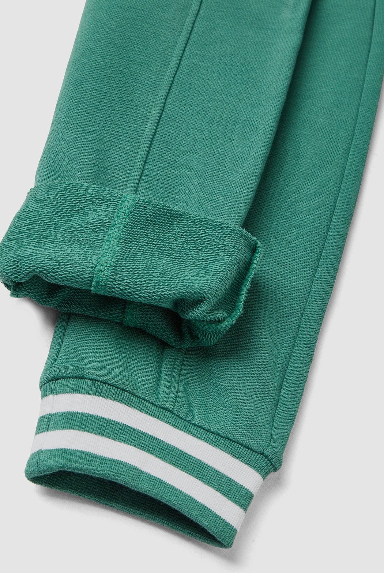 يونايتد كولورز اوف بينيتون بنطلون رياضي سادة ولادي برباط