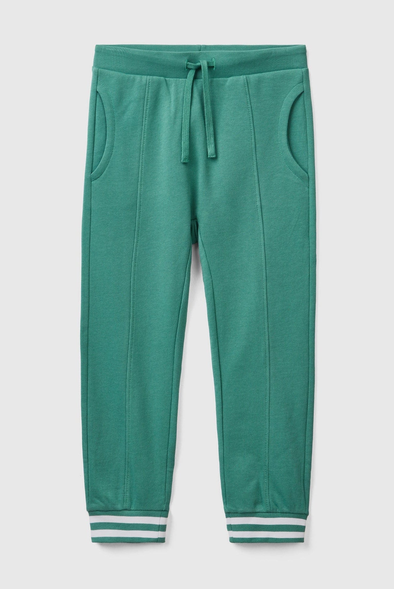 يونايتد كولورز اوف بينيتون بنطلون رياضي سادة ولادي برباط