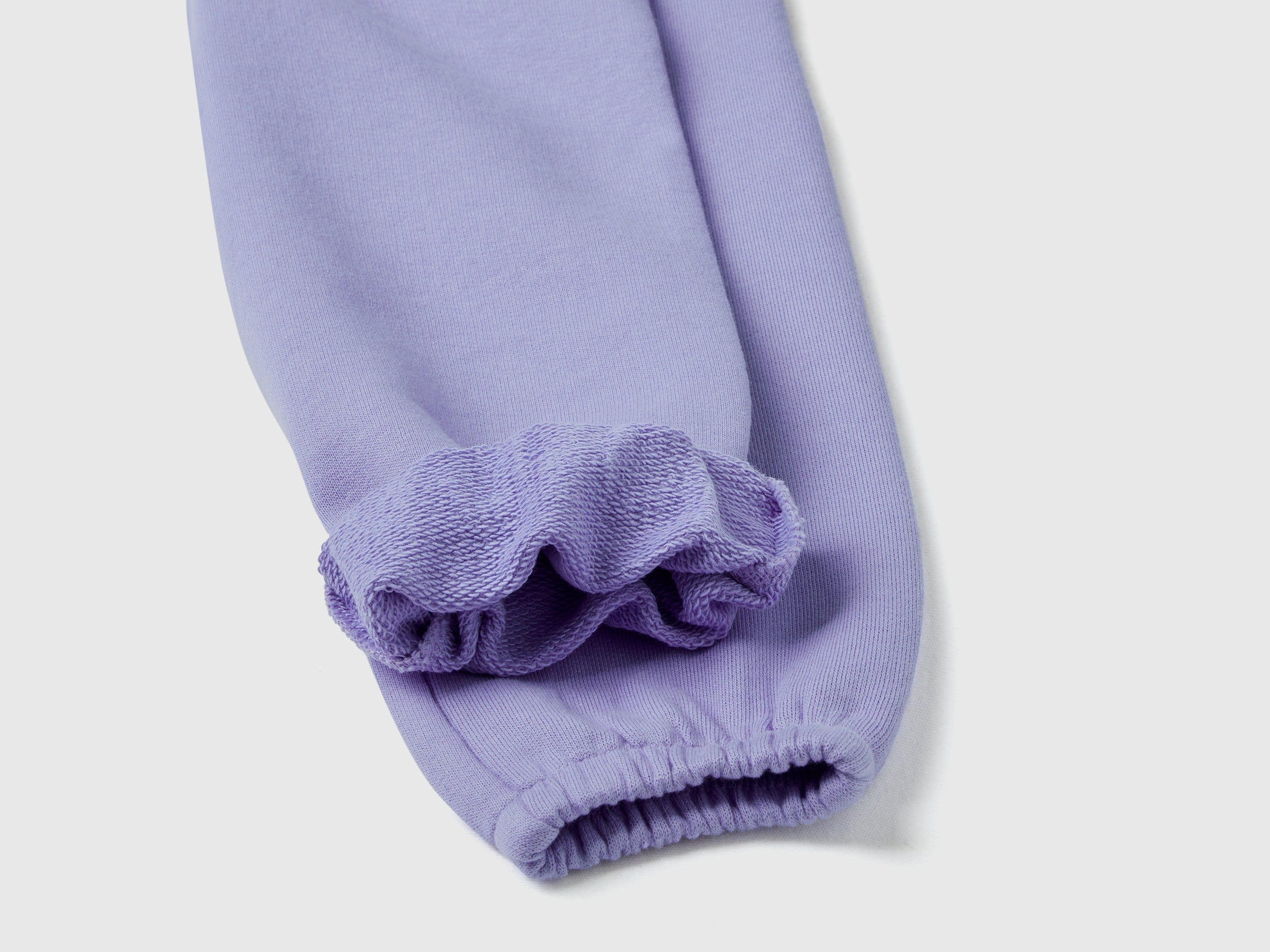 يونايتد كولورز اوف بينيتون سويت بانتس بجيب على شكل قلب برباط ملون بناتي