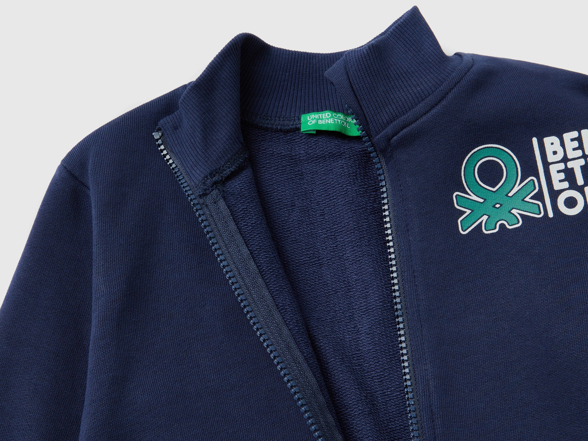 ูููุงูุชุฏ ููููุฑุฒ ุงูู ุจูููุชูู ุณููุช ุดูุฑุช ูุทู ูู
ุทููู ุฃุทูุงูู