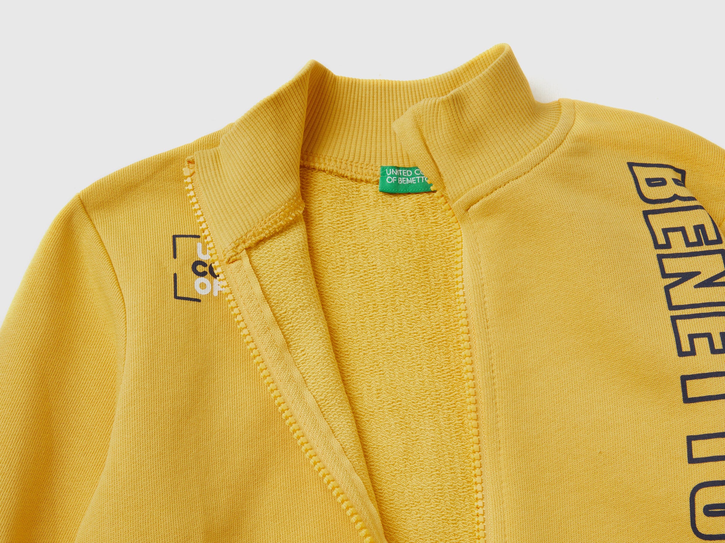 ูููุงูุชุฏ ููููุฑุฒ ุงูู ุจูููุชูู ุณููุช ุดูุฑุช ูุทู ูู
ุทููู ุฃุทูุงูู