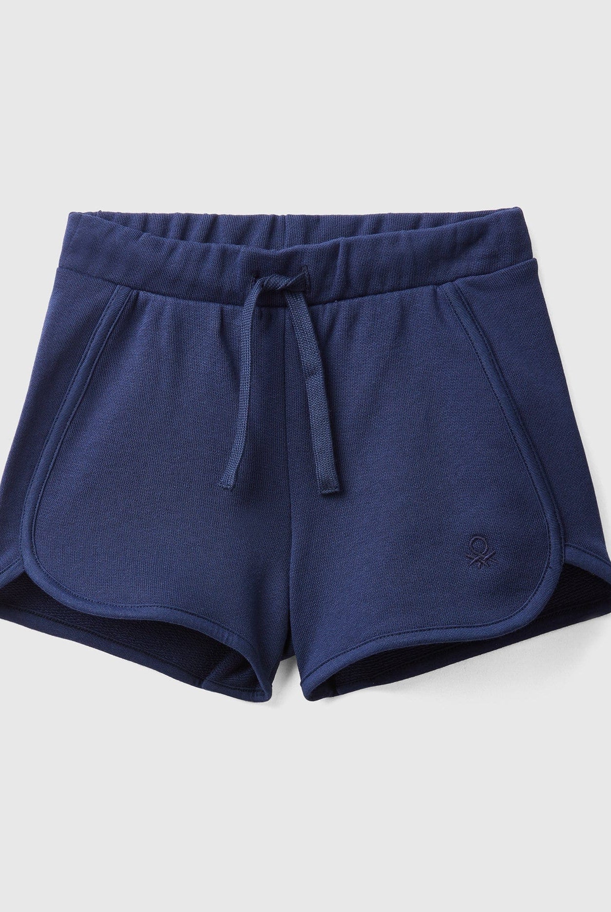 يونايتد كولورز اوف بينيتون شورت قطن عضوي 100% سادة برباط لون موحد بناتي