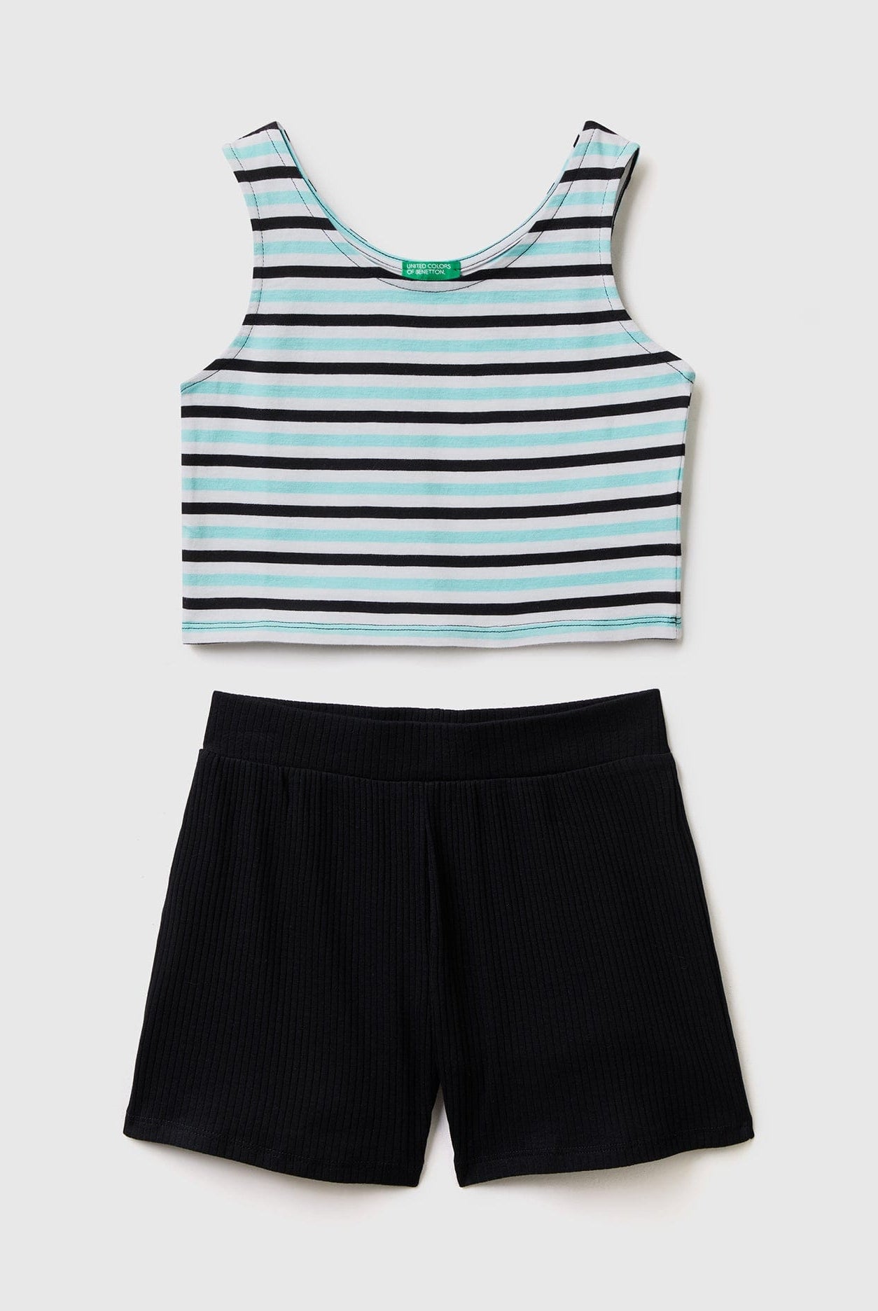 يونايتد كولورز اوف بينيتون طقم توب وشورت أطفالي