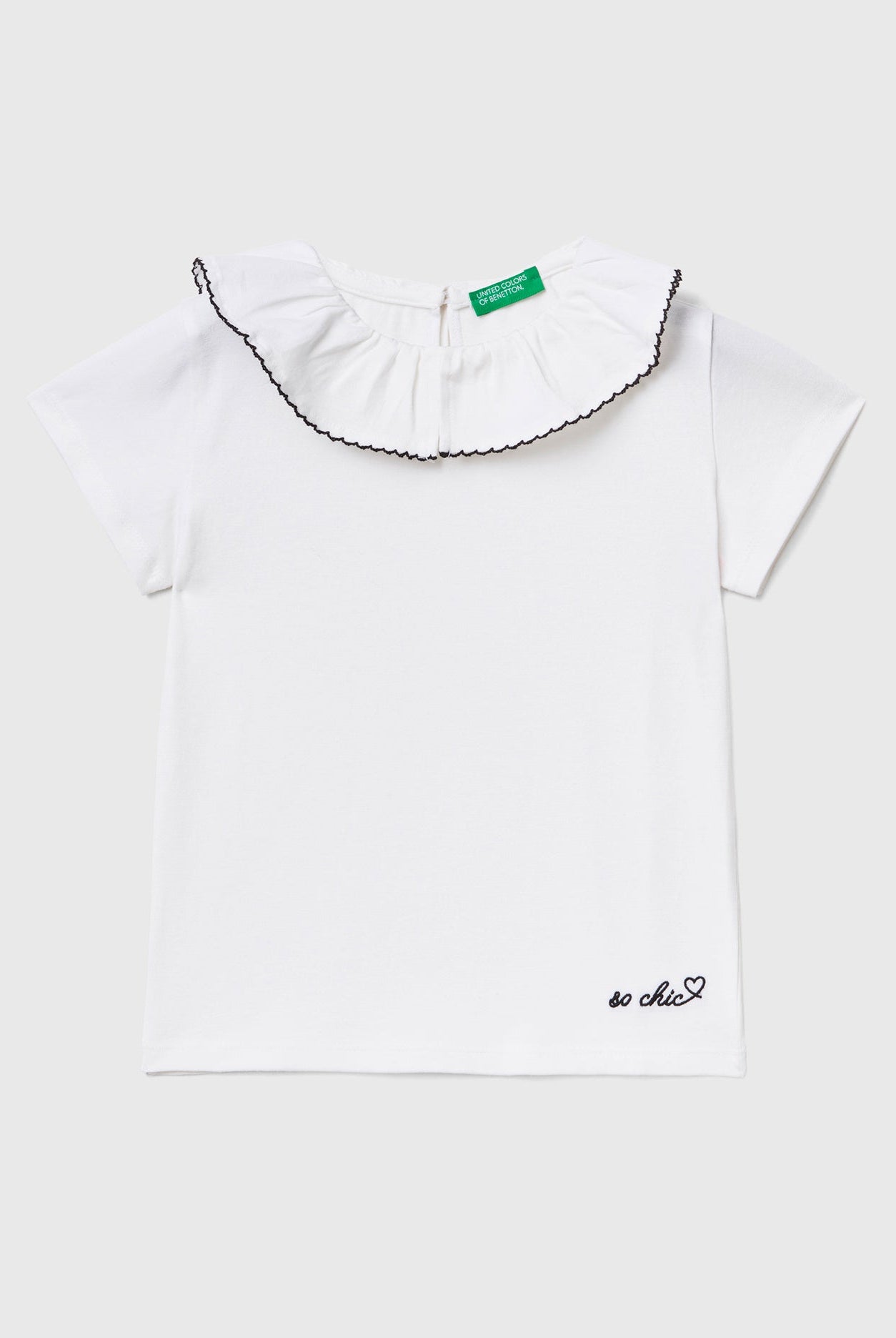 يونايتد كولورز اوف بينيتون تي شيرت بياقة كشكش مزينة بخط بناتي