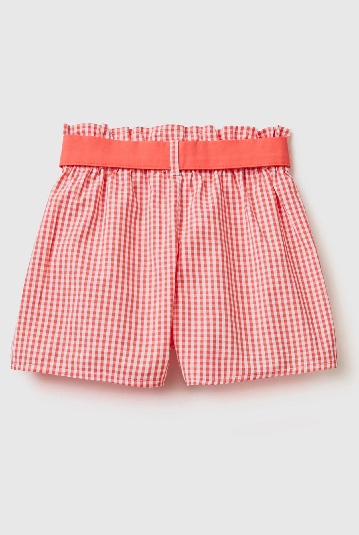 يونايتد كولورز اوف بينيتون بيرمودا فيشي مع حزام ستان بناتي