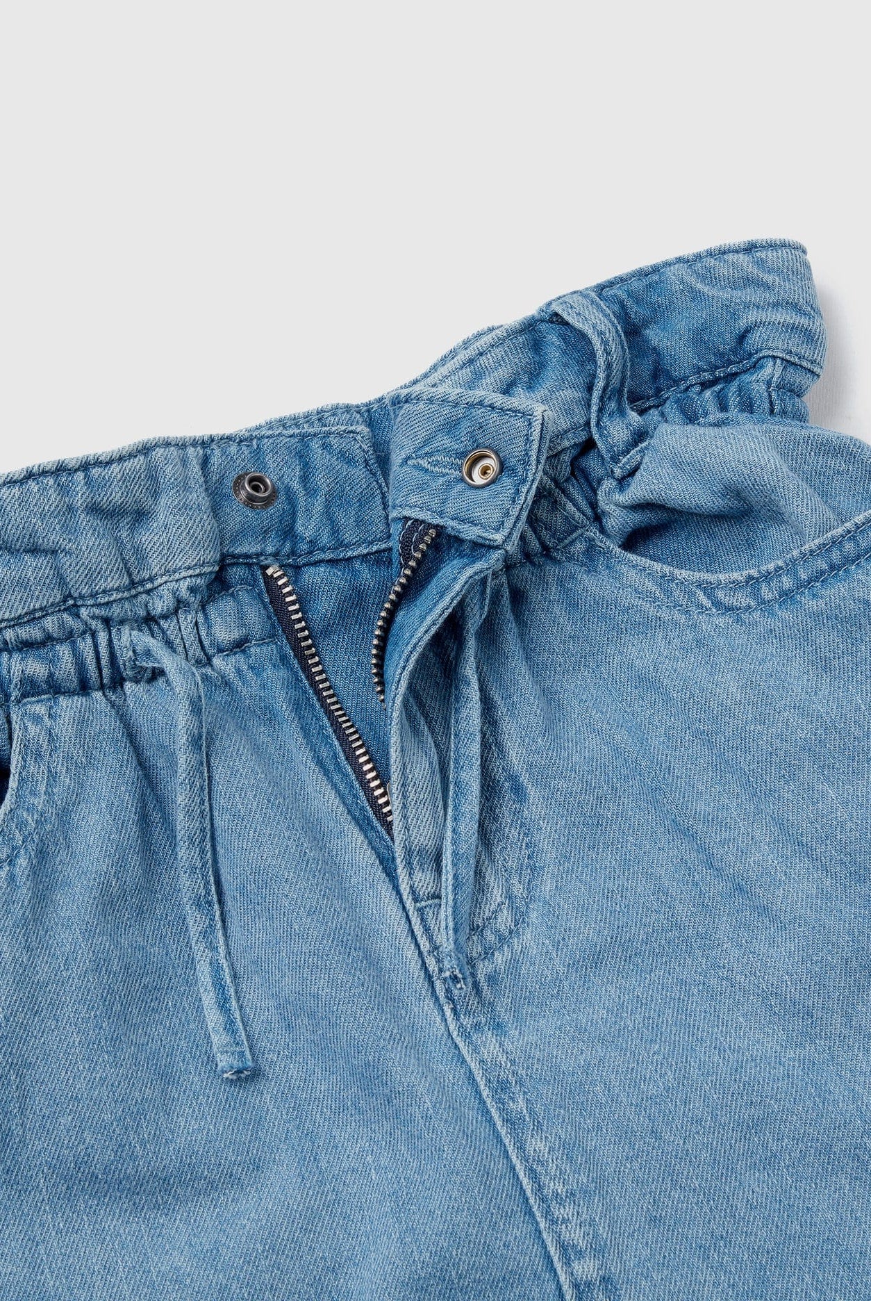 يونايتد كولورز اوف بينيتون تنورة دينم بناتي قصيرة خفيفة الوزن