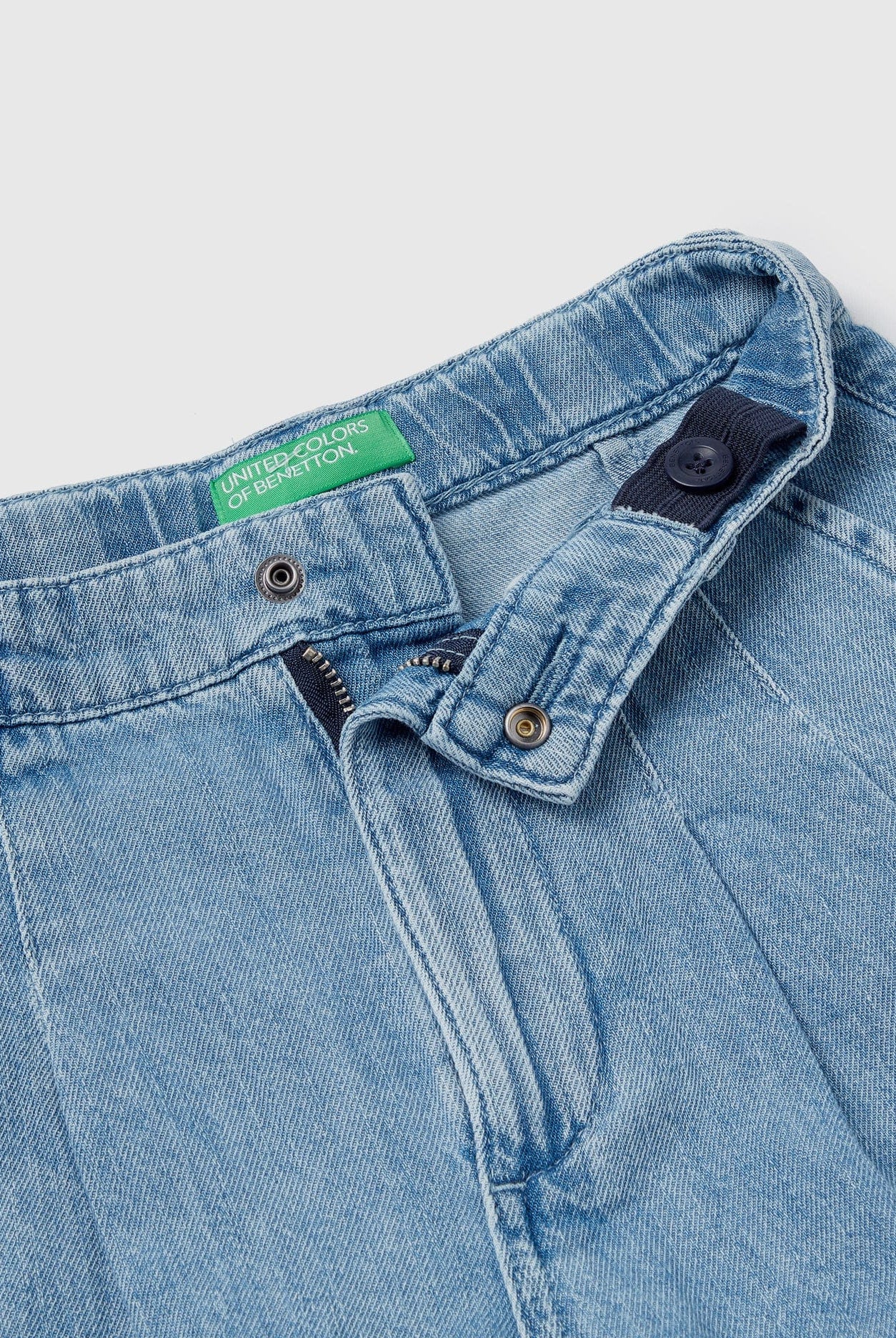 يونايتد كولورز اوف بينيتون شورت جينز اطفالي خفيف