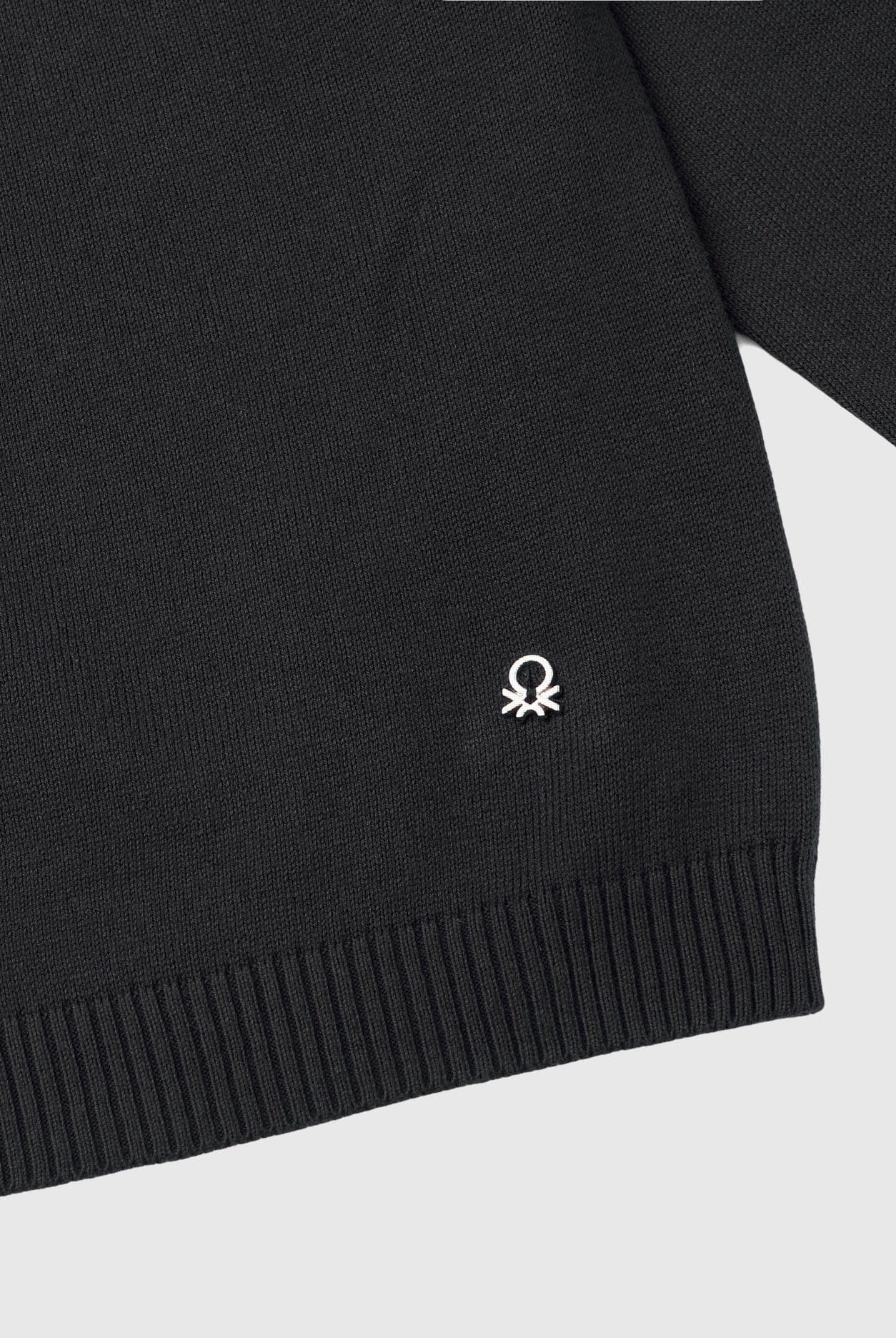 يونايتد كولورز اوف بينيتون كارديجان بناتي بأكمام طويلة وازرار اماميه