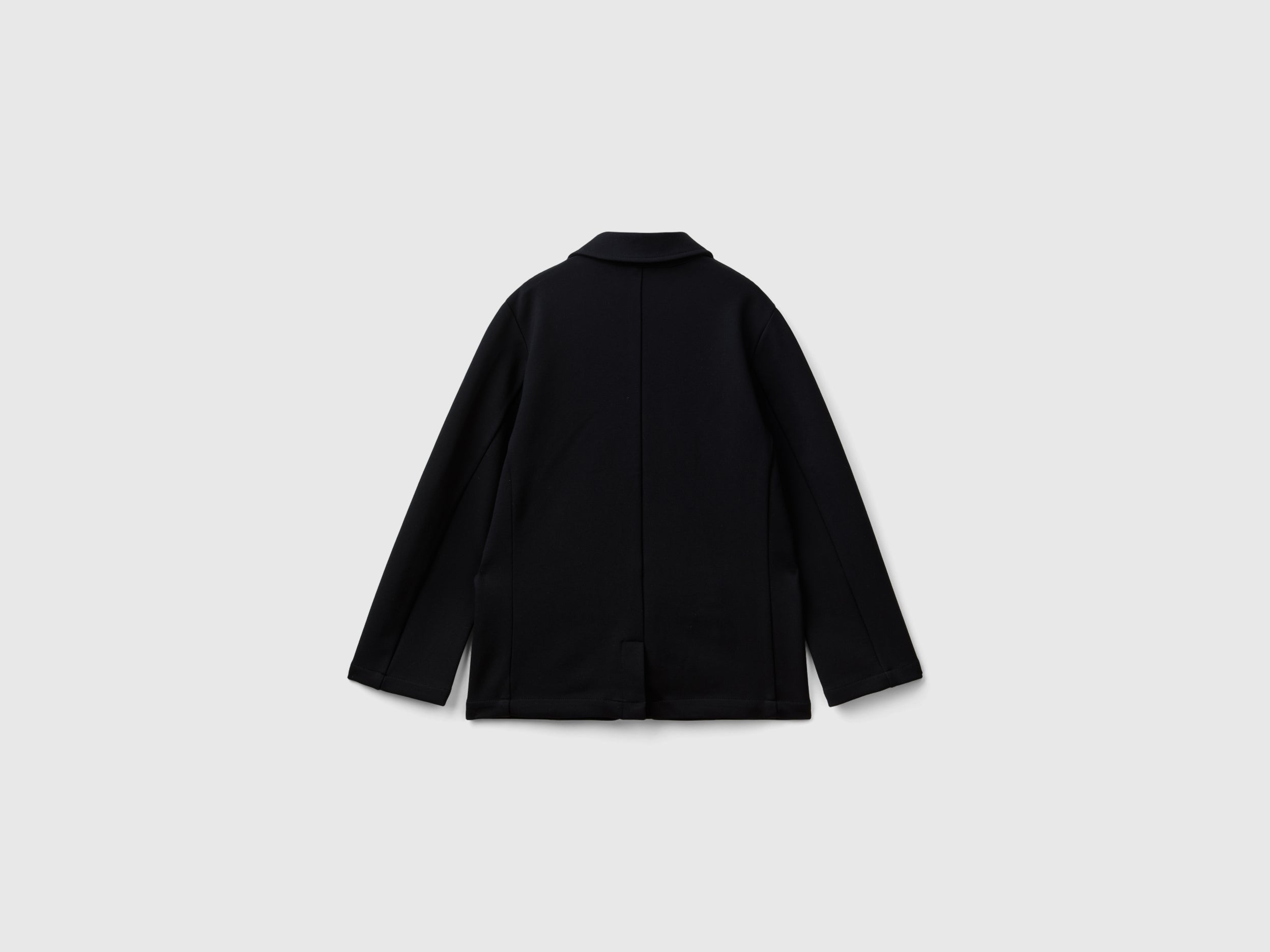 يونايتد كولورز اوف بينيتون بليزر ولادي بأكمام طويلة وياقة مطوية بأزرار وجيوب