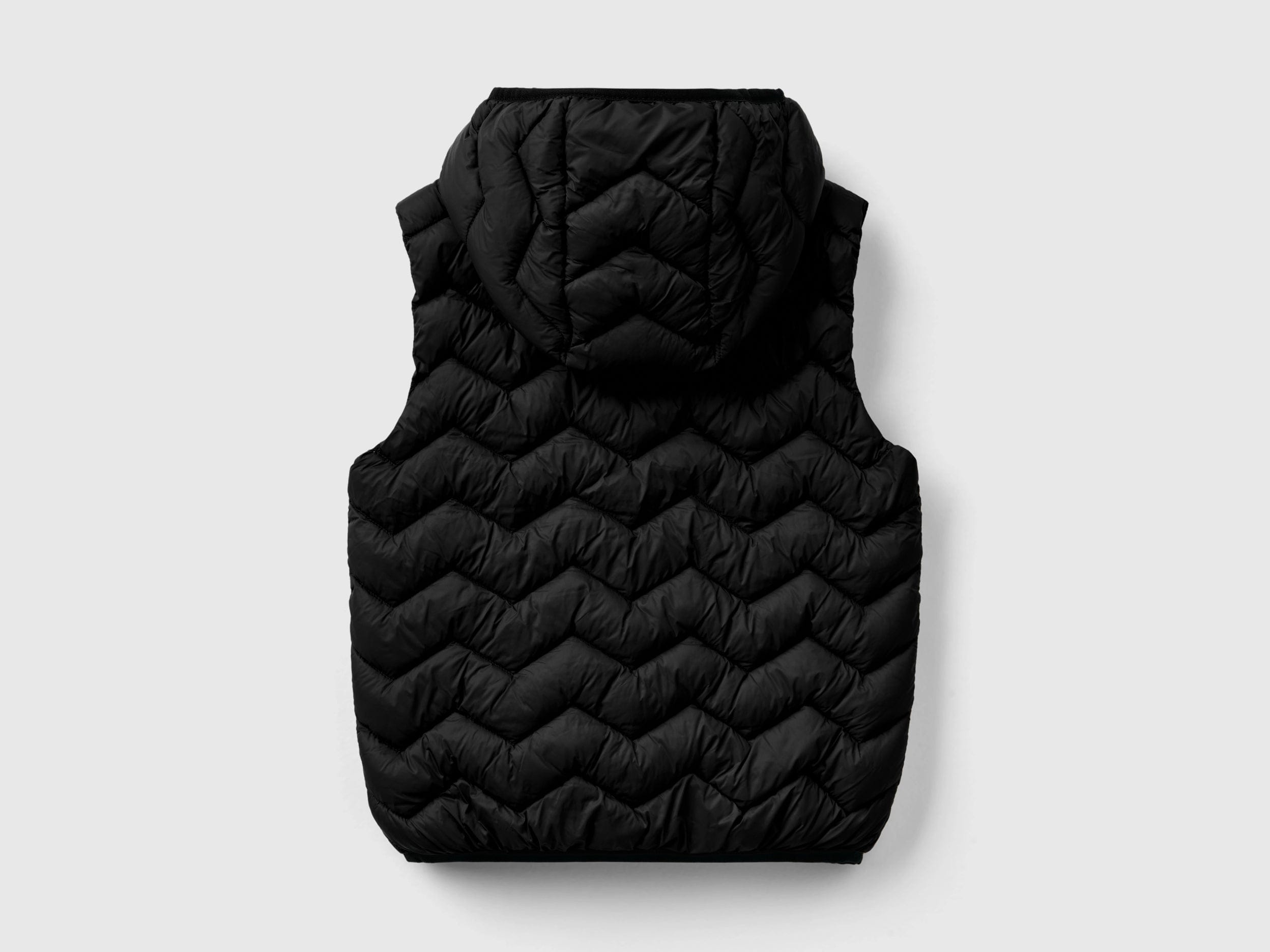 ูููุงูุชุฏ ููููุฑุฒ ุงูู ุจูููุชูู ููุณุช ุงููุงุฏู ุจุฏูู ุฃูู
ุงู
ู
ู ุงููุงูููู ู
ุถุงุฏ ููู
ุทุฑ ุจุบุทุงุก ุฑุฃุณ ูุจุณุญุงุจ