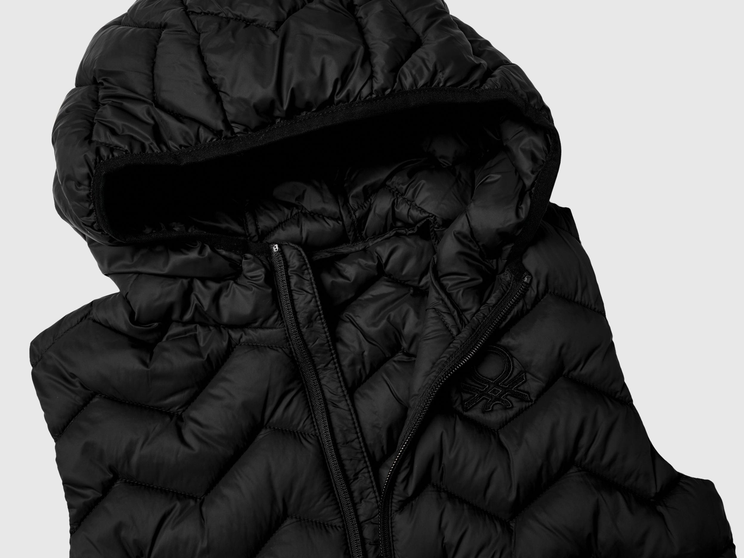 ูููุงูุชุฏ ููููุฑุฒ ุงูู ุจูููุชูู ููุณุช ุงููุงุฏู ุจุฏูู ุฃูู
ุงู
ู
ู ุงููุงูููู ู
ุถุงุฏ ููู
ุทุฑ ุจุบุทุงุก ุฑุฃุณ ูุจุณุญุงุจ