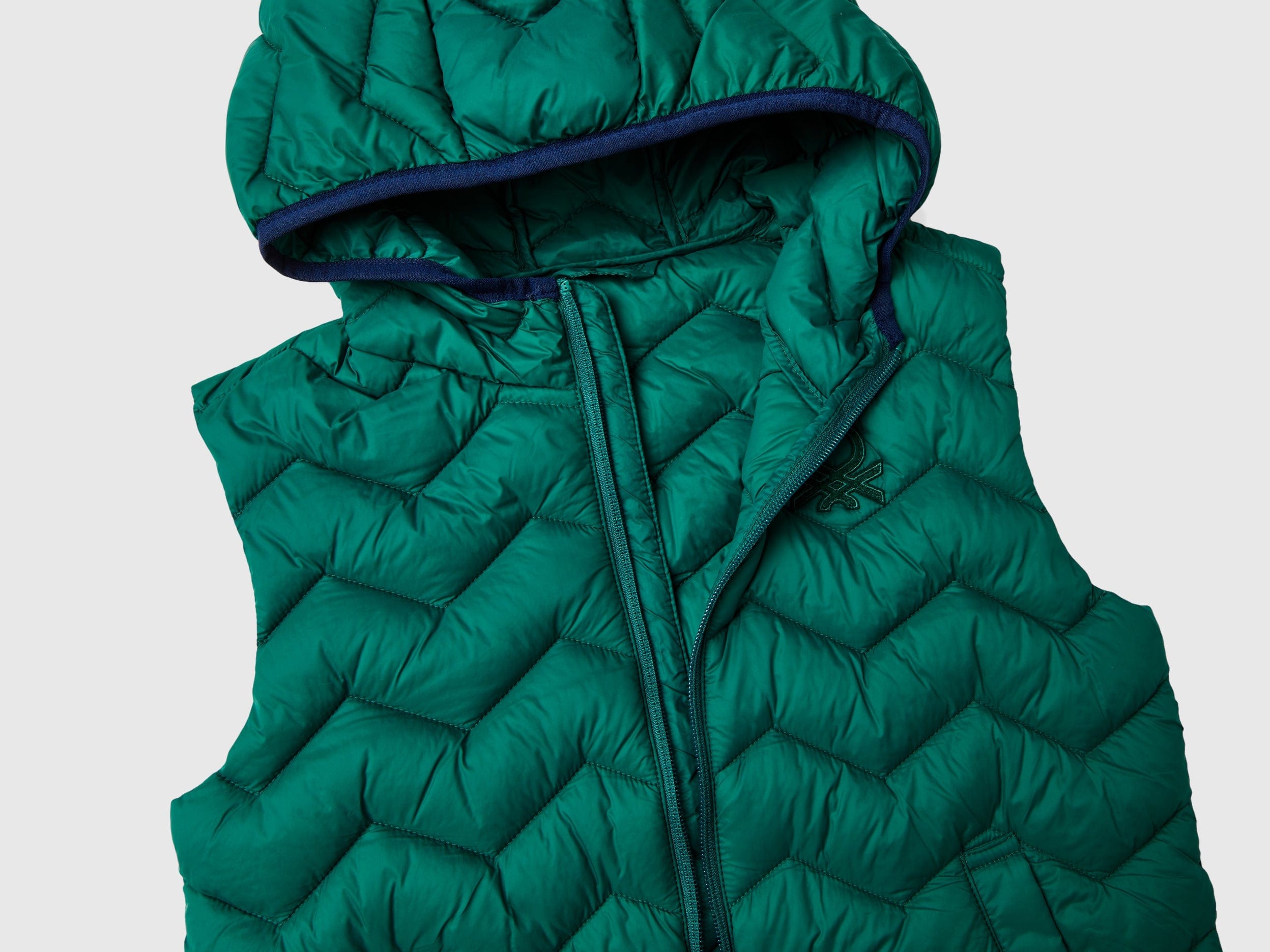 ูููุงูุชุฏ ููููุฑุฒ ุงูู ุจูููุชูู ููุณุช ุงููุงุฏู ุจุฏูู ุฃูู
ุงู
ู
ู ุงููุงูููู ู
ุถุงุฏ ููู
ุทุฑ ุจุบุทุงุก ุฑุฃุณ ูุจุณุญุงุจ