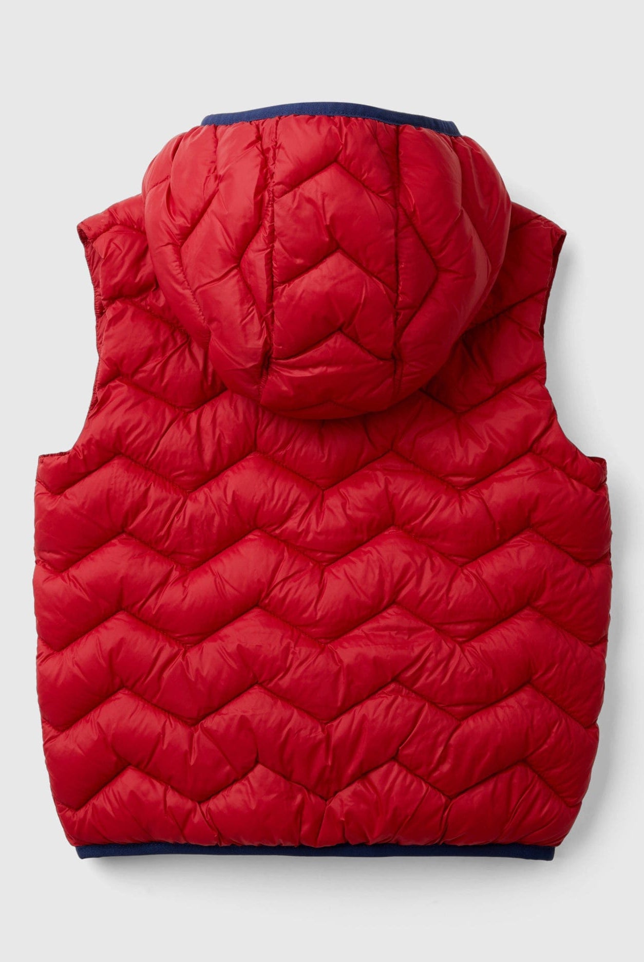 يونايتد كولورز اوف بينيتون فيست اولادي بدون أكمام بغطاء رأس وبشعار عالجنب