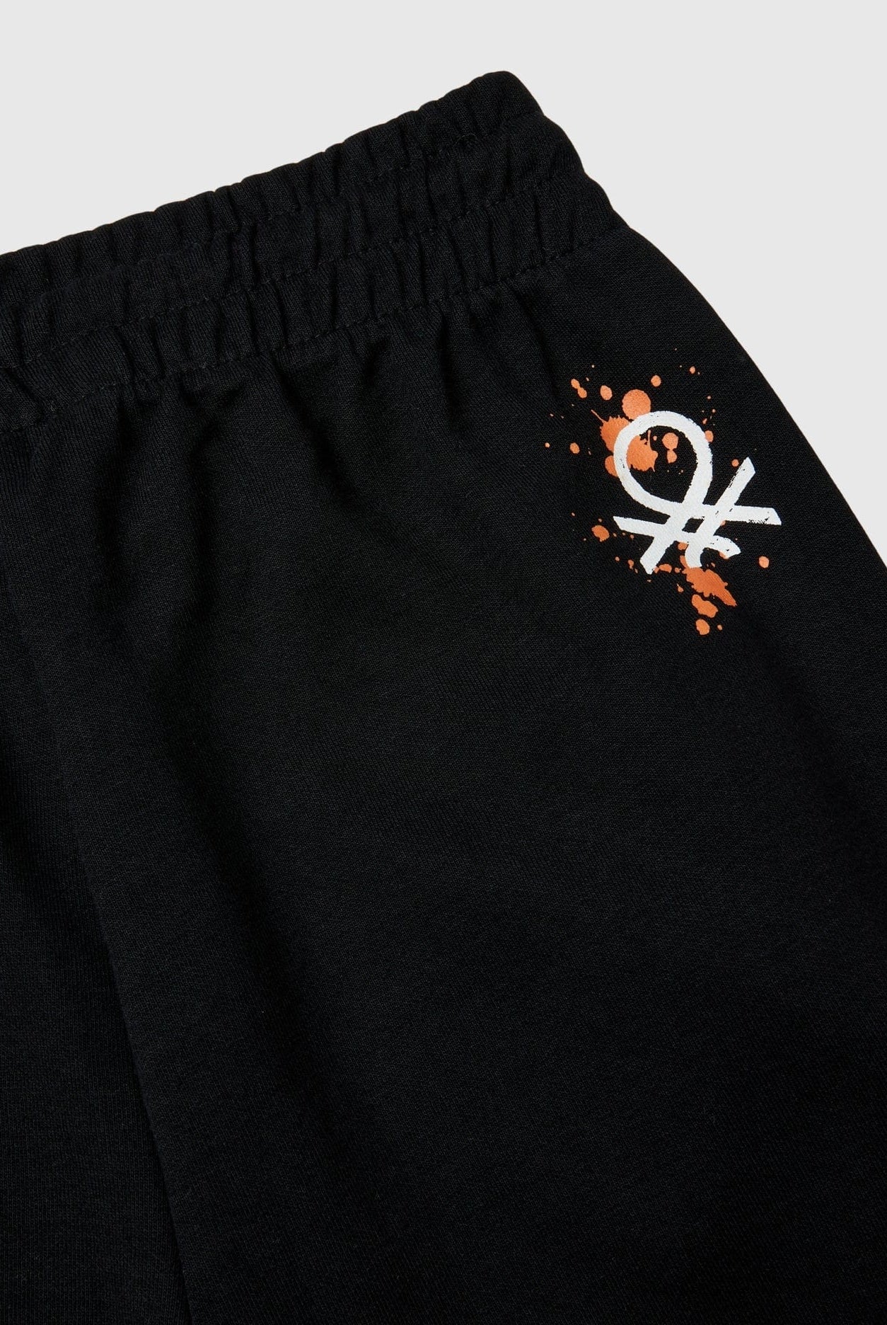 يونايتد كولورز اوف بينيتون بنطلون اولادي طويل برباط على الخصر وجيوب مدخلة على الجانبين