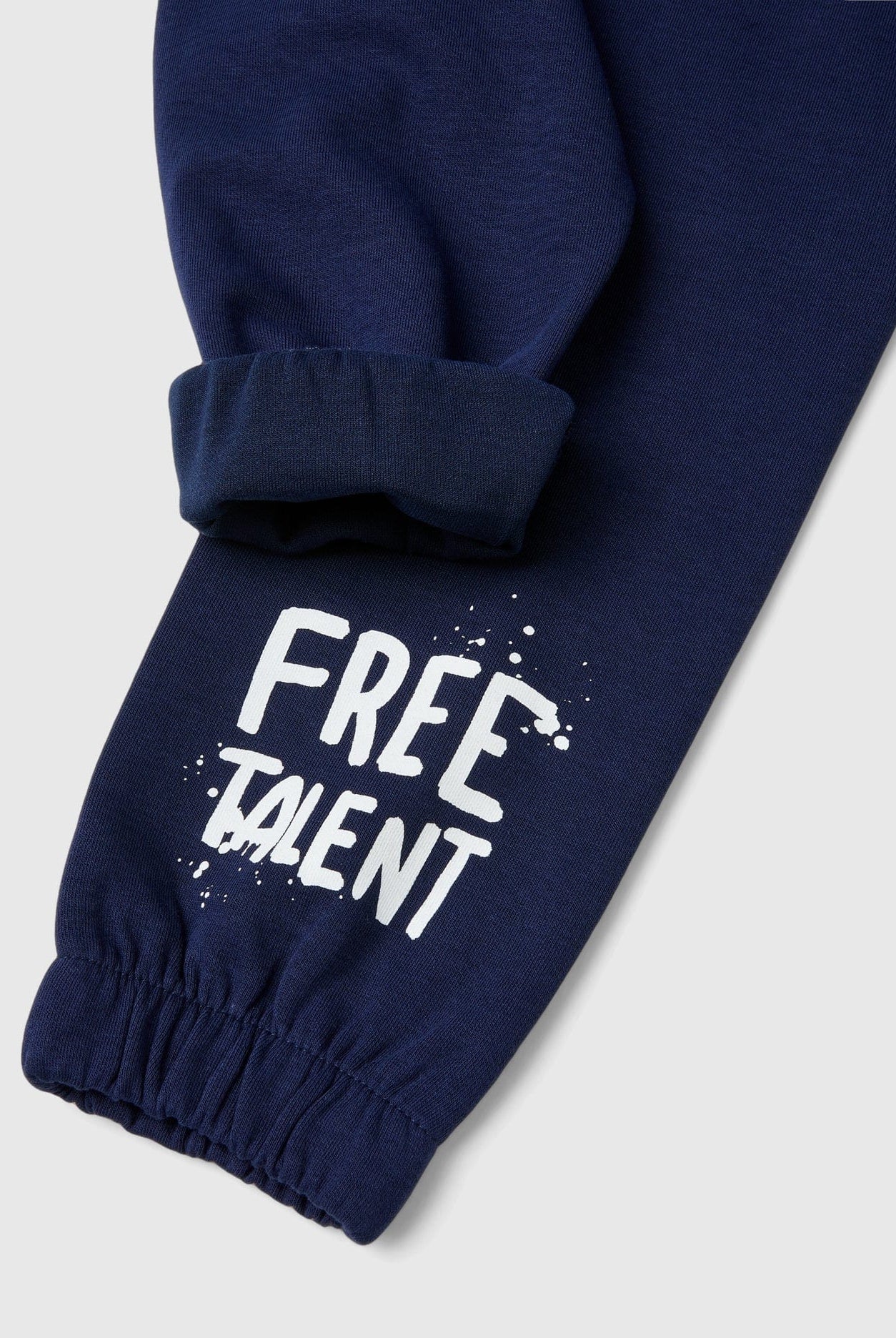 يونايتد كولورز اوف بينيتون بنطلون اولادي طويل من قطن مرن وجيوب بسحاب