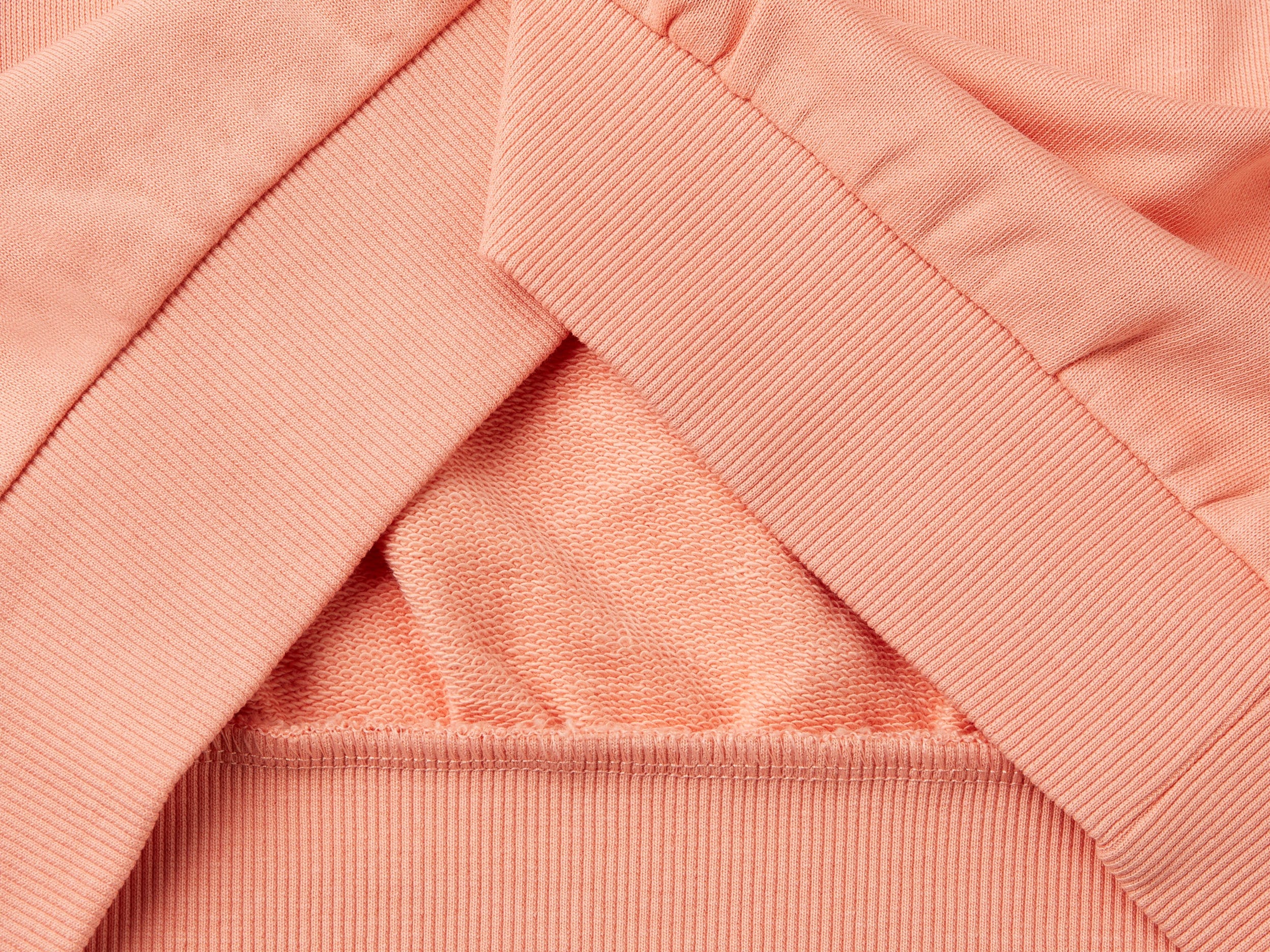 يونايتد كولورز اوف بينيتون سويت شيرت بناتي بأكمام طويلة وياقة دائرية مع شعار على الصدر