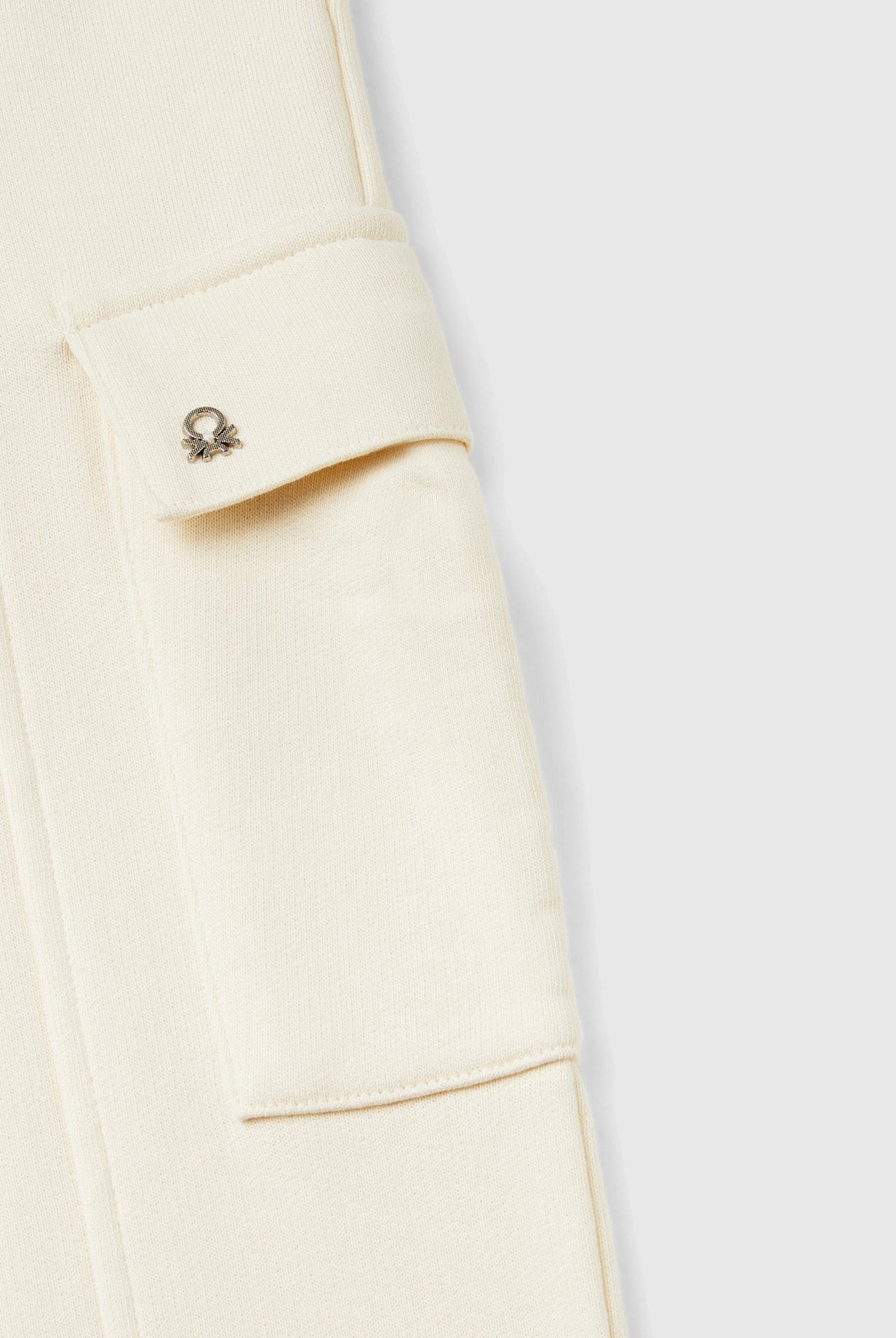 يونايتد كولورز اوف بينيتون بنطلون بناتي فضفاض مع جيوب جانبية واسعة وخصر بحبل مطاطي