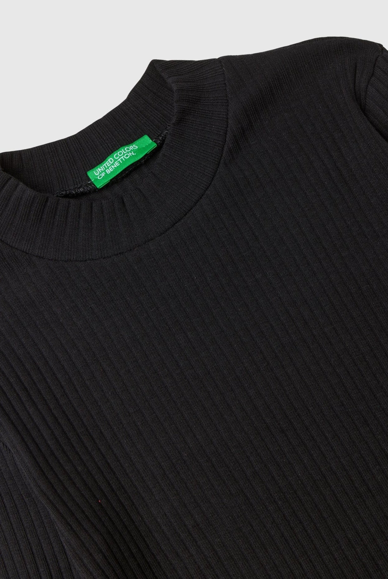 يونايتد كولورز اوف بينيتون تي شيرت بناتي برقبة عالية من قطن مضلع قابل للتمدد ضيق كم طويل