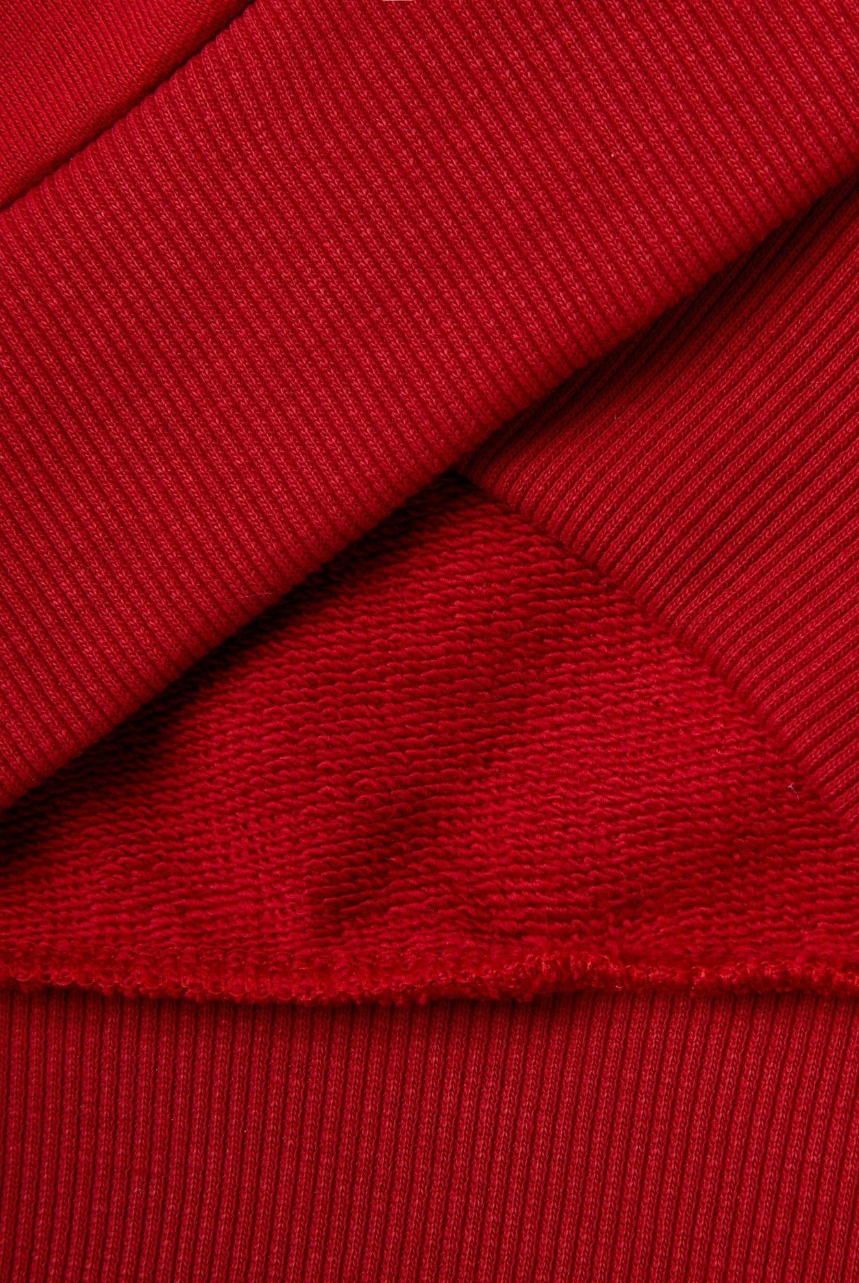 يونايتد كولورز اوف بينيتون سويت شيرت اولادي من قماش قطن ناعم برسمة على الصدر