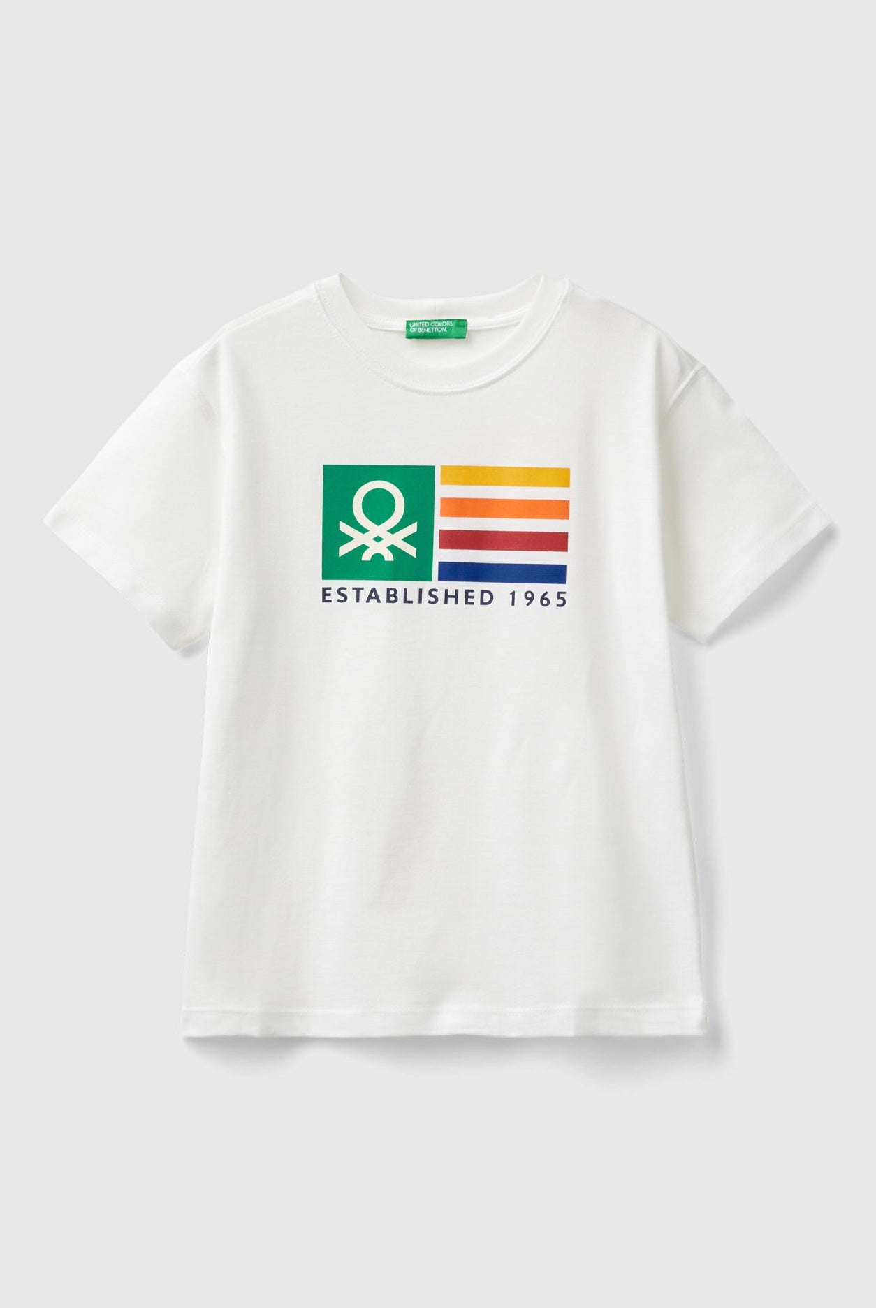 يونايتد كولورز اوف بينيتون تي شيرت اولادي قصير الأكمام مزين بشعار ملون على الصدر