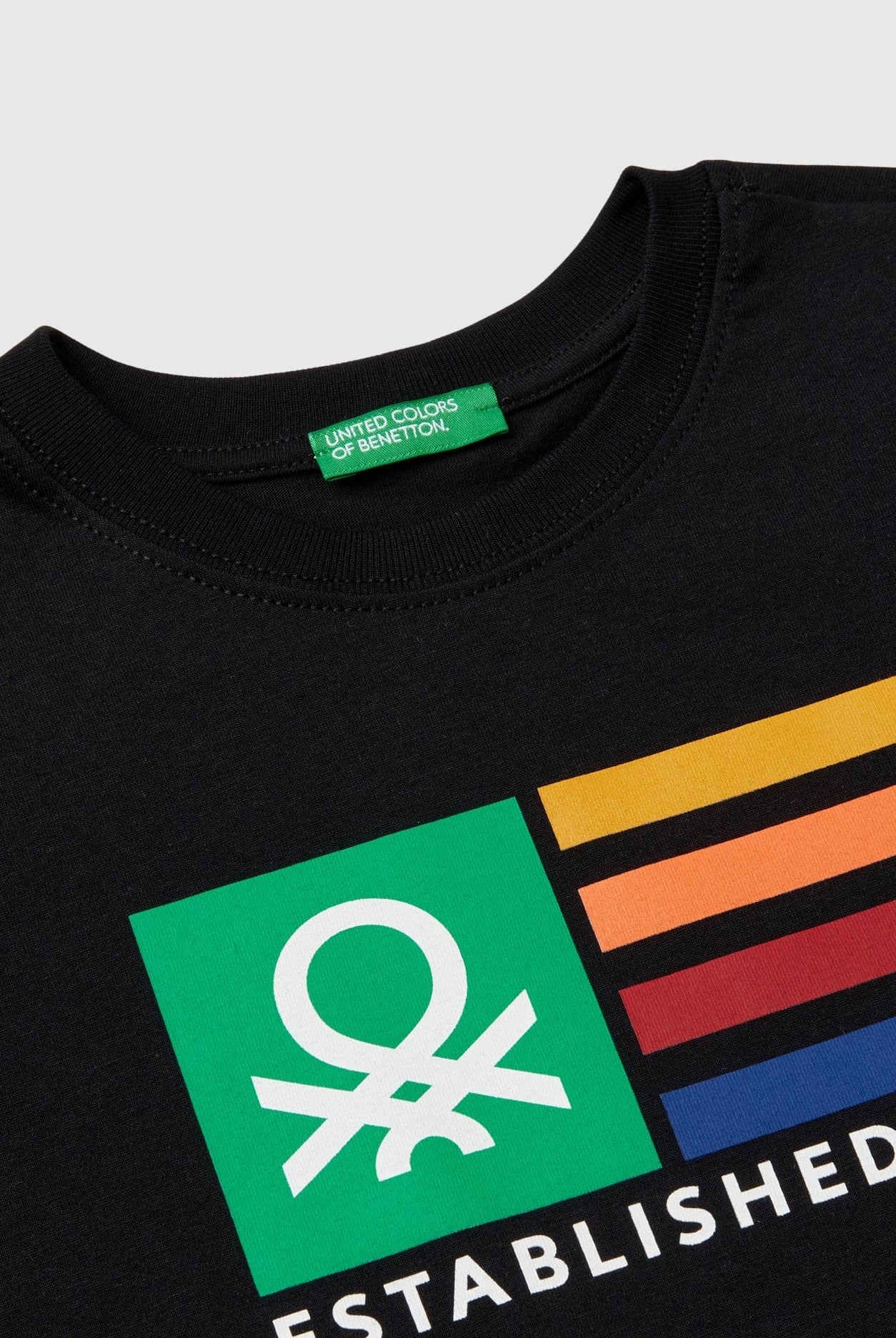 يونايتد كولورز اوف بينيتون تي شيرت اولادي بأكمام طويلة وياقة دائرية من قطن عضوي نقي