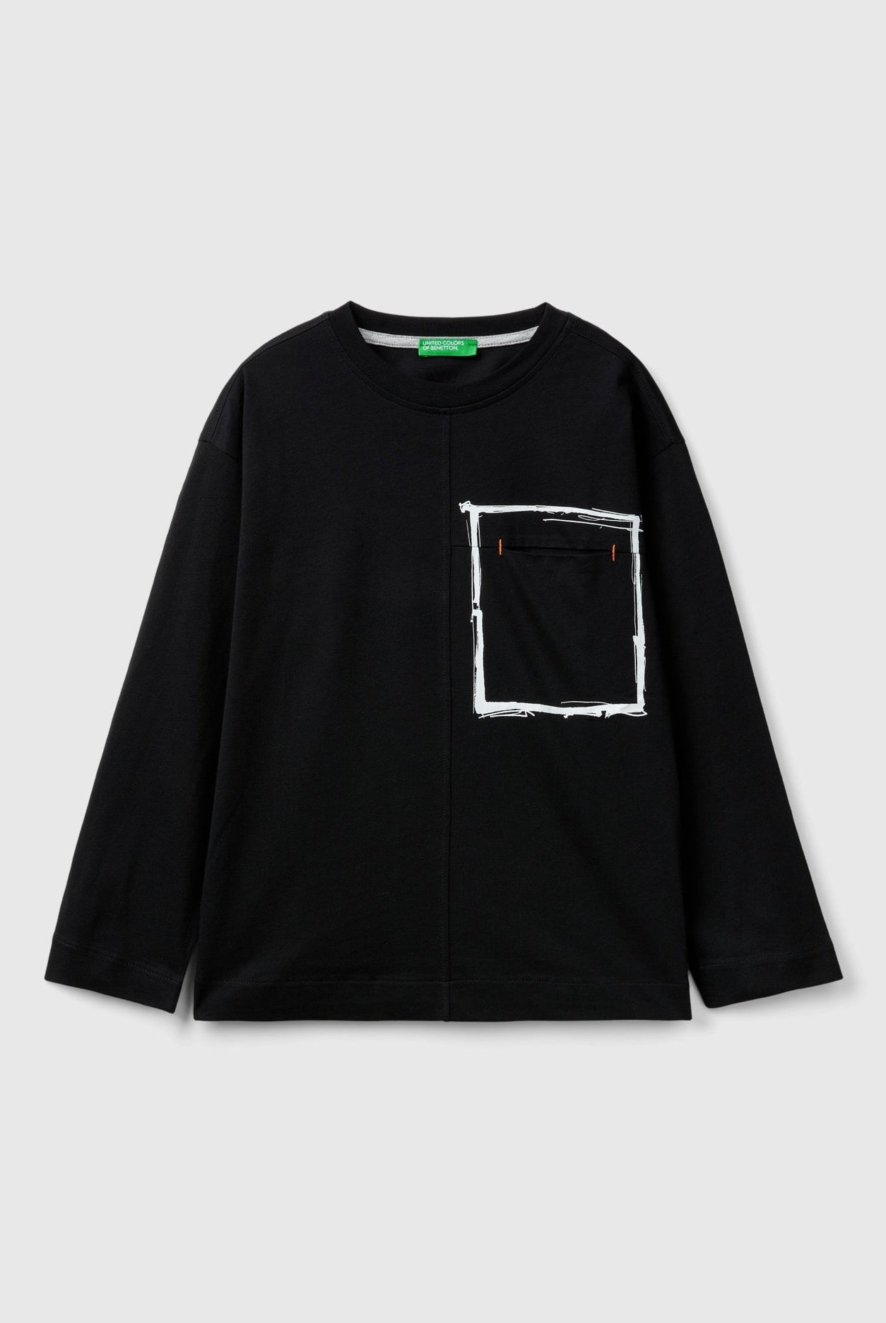 يونايتد كولورز اوف بينيتون تي شيرت اولادي بأكمام طويلة وياقة دائرية من قطن عضوي نقي