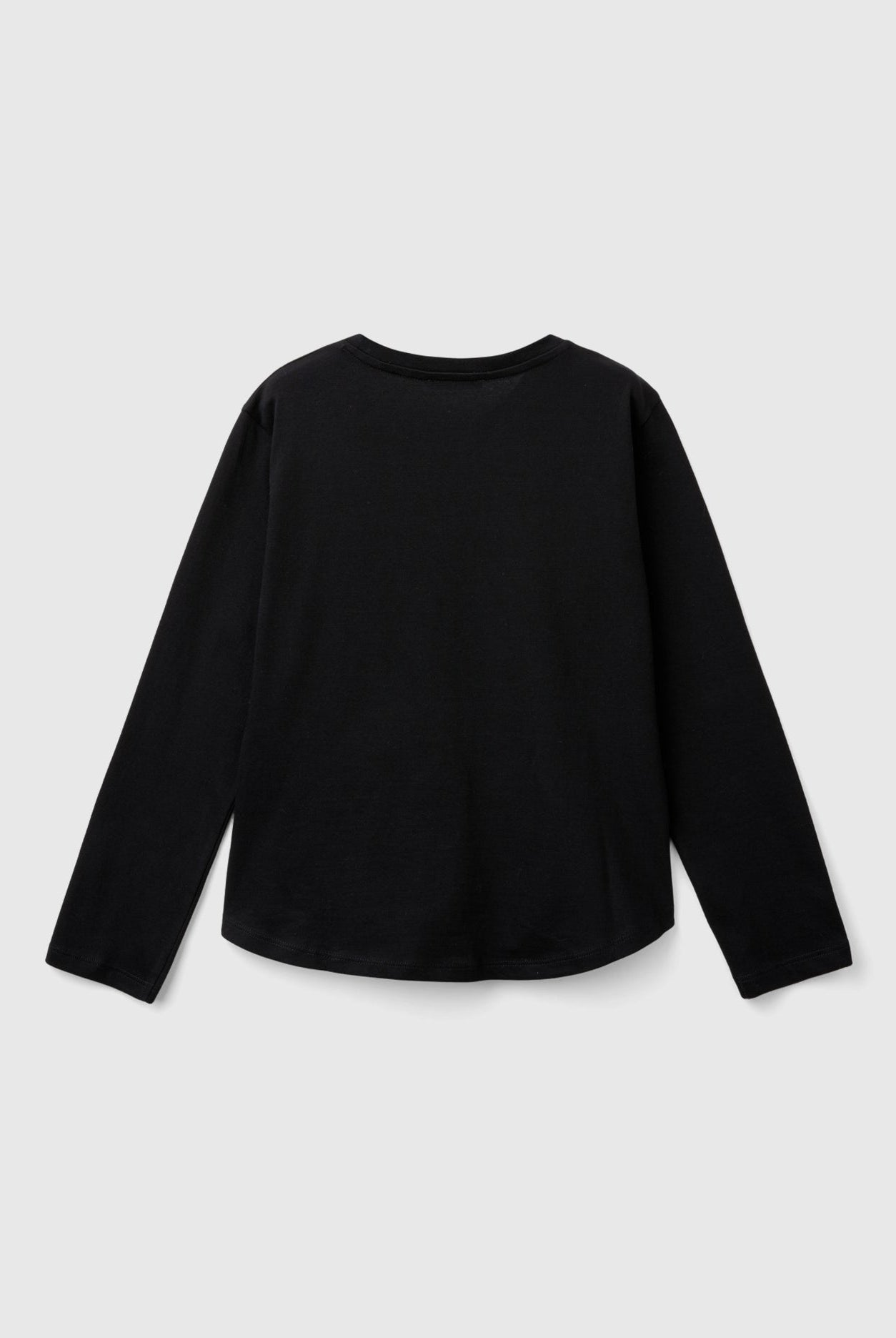 يونايتد كولورز اوف بينيتون تي شيرت بناتي بأكمام طويلة مع طباعة مرصعة بالترتر